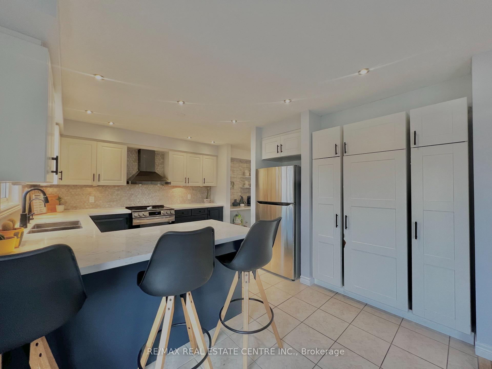 Photo 15 of 329 Rintoul Crescent, Shelburne — HOMEH