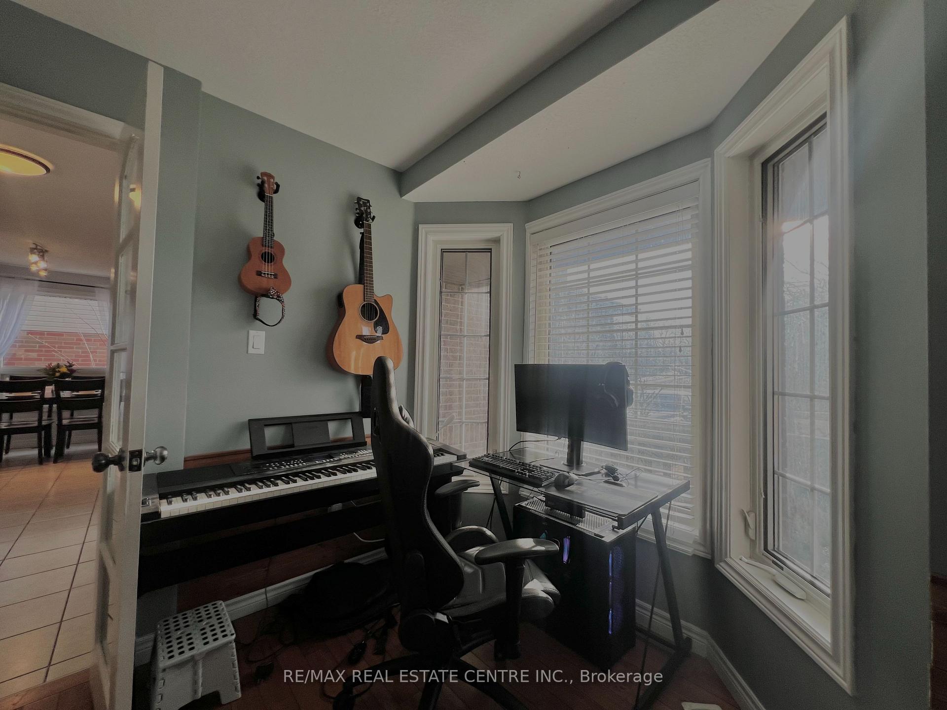 Photo 23 of 329 Rintoul Crescent, Shelburne — HOMEH