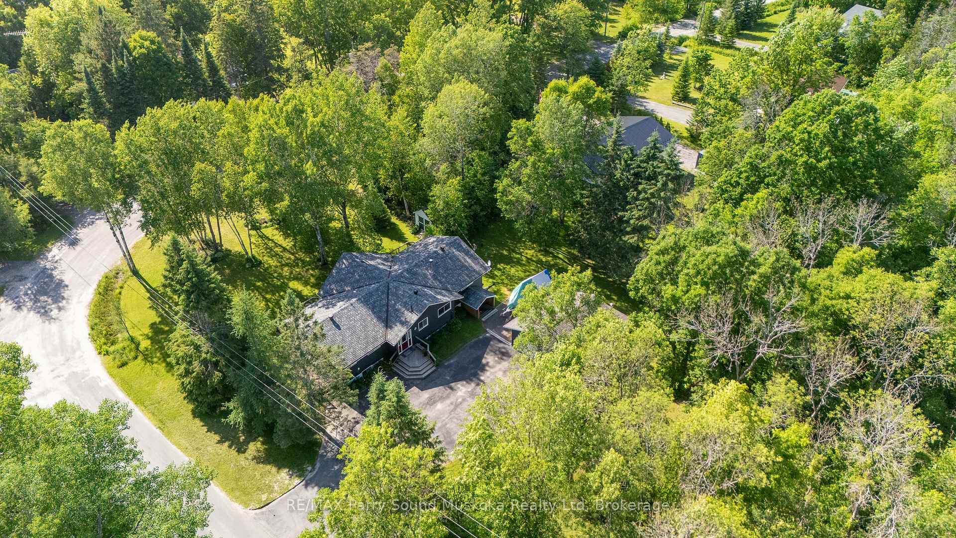 Photo 4 of 36 Maple Street, Seguin — HOMEH