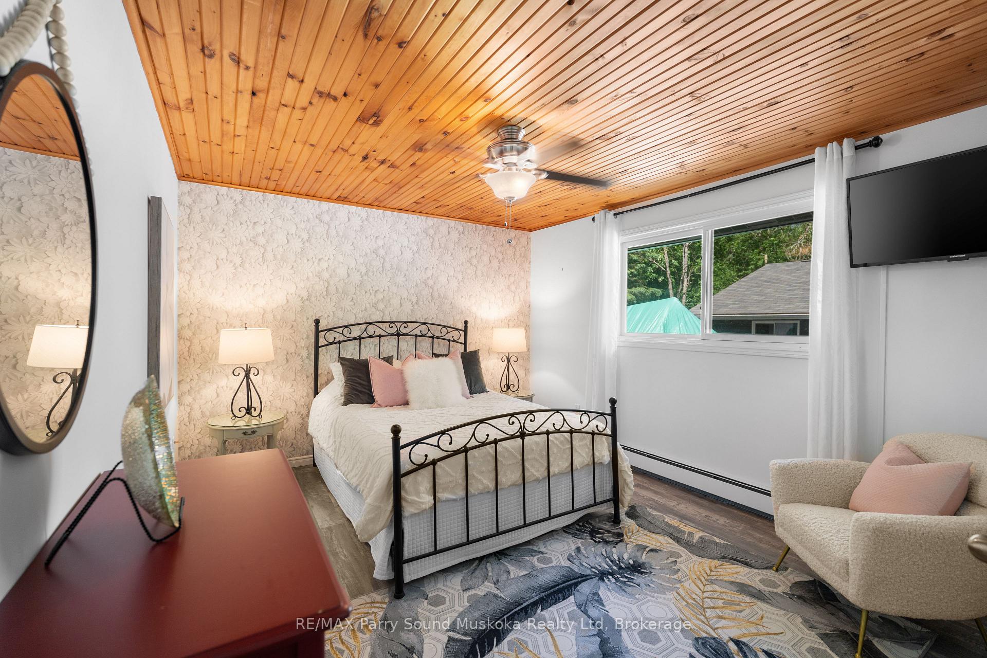 Photo 17 of 36 Maple Street, Seguin — HOMEH