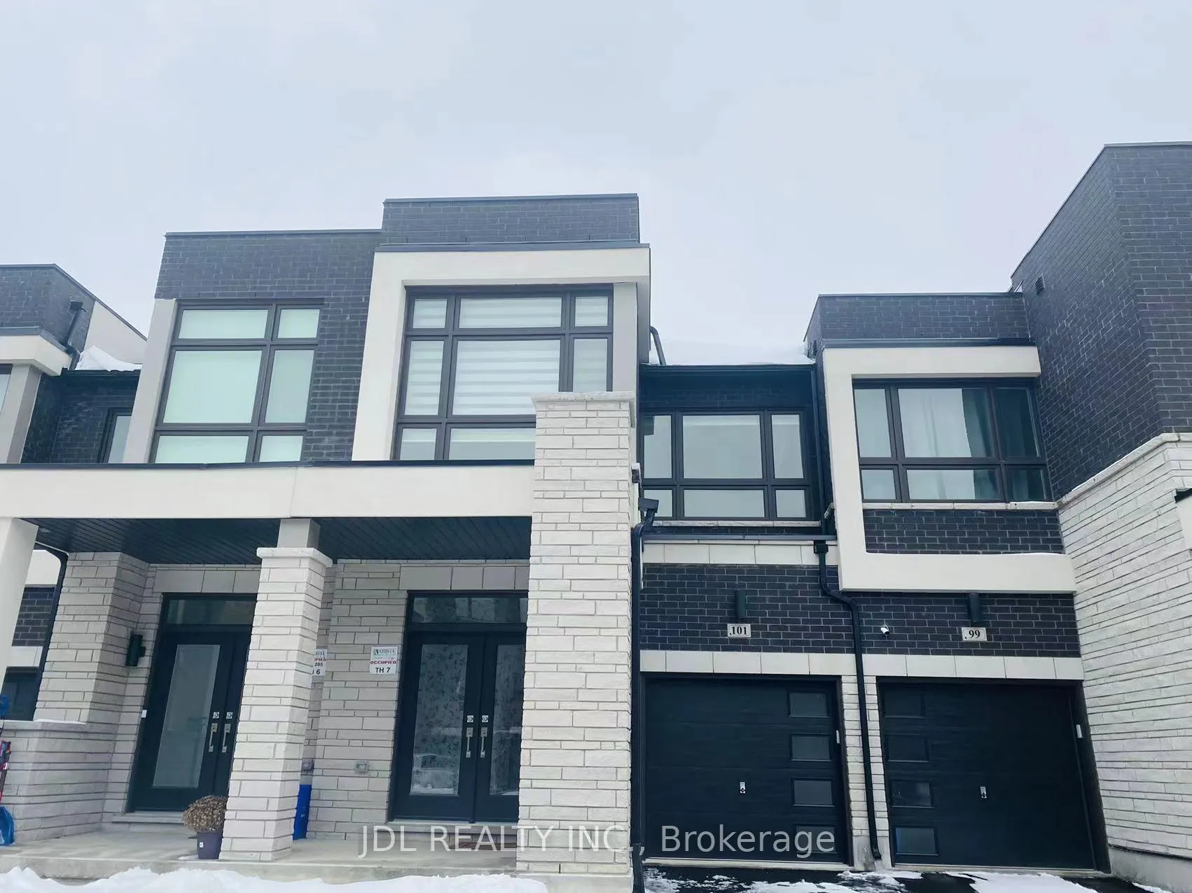 Front of 101 Hilts Drive