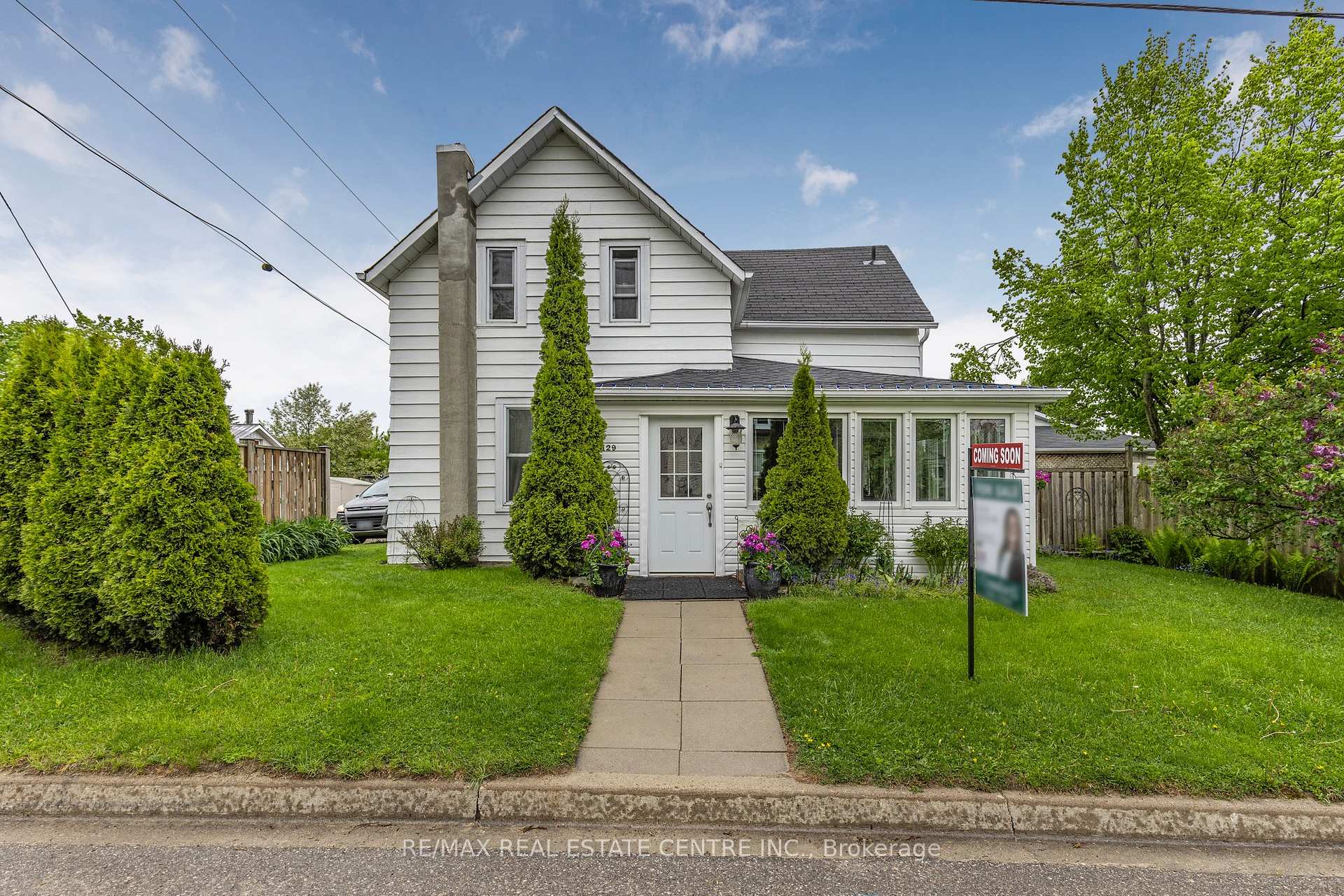 Photo 1 of 129 Dufferin Street, Shelburne — HOMEH