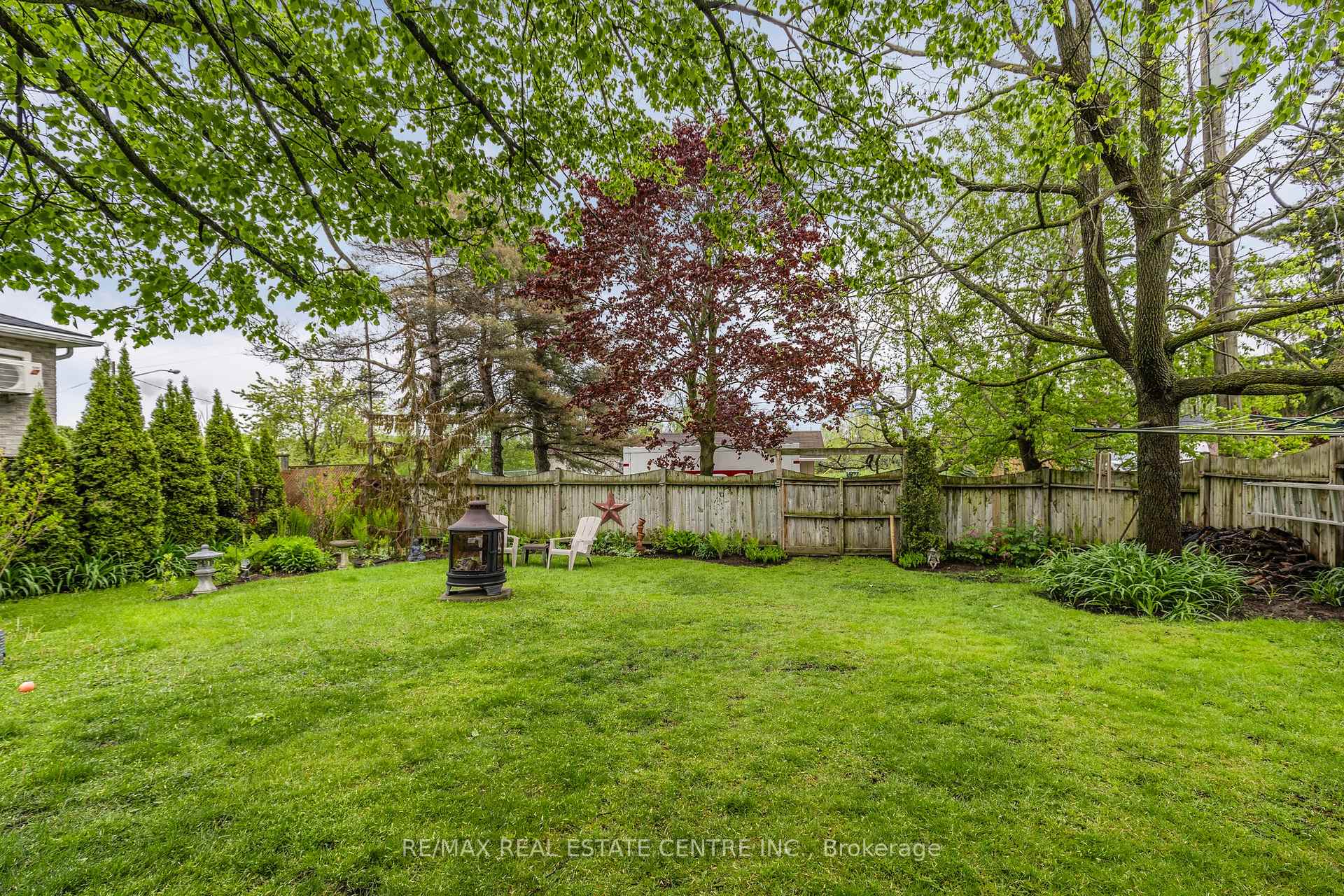 Photo 30 of 129 Dufferin Street, Shelburne — HOMEH