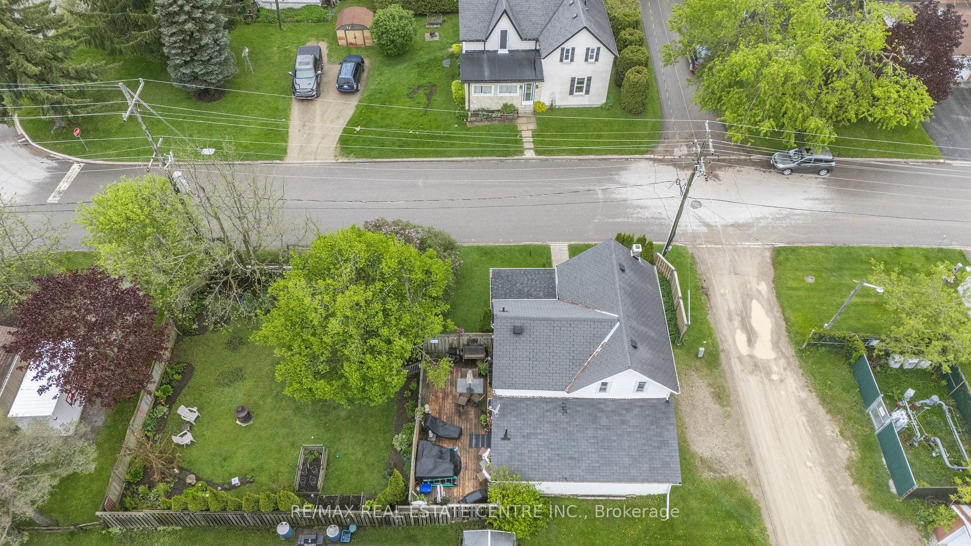 Photo 38 of 129 Dufferin Street, Shelburne — HOMEH
