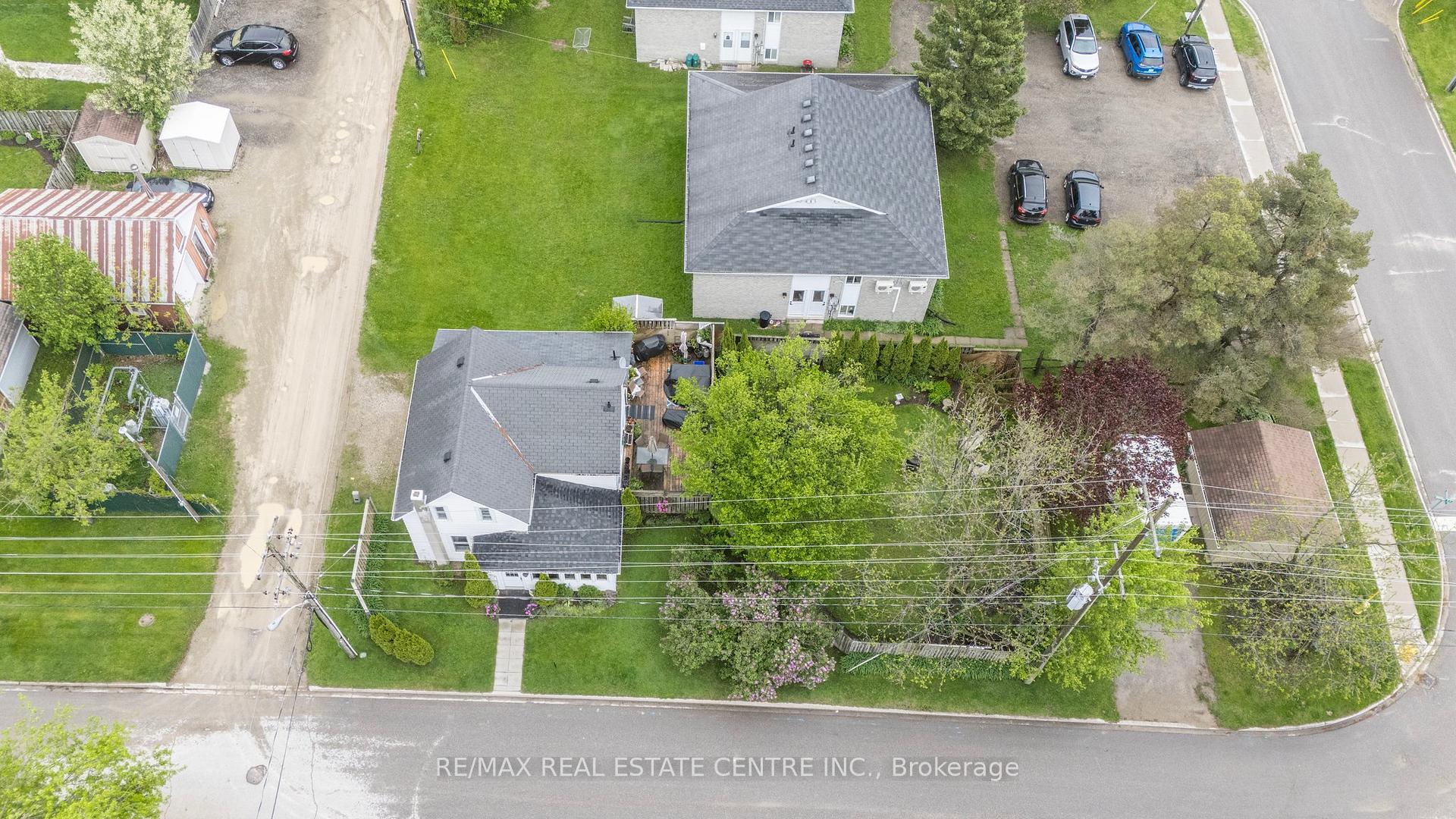 Photo 41 of 129 Dufferin Street, Shelburne — HOMEH