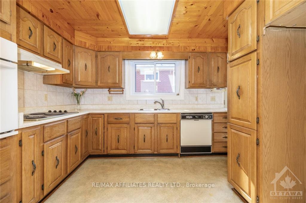 Photo 4 of 295 James Street, Renfrew — HOMEH