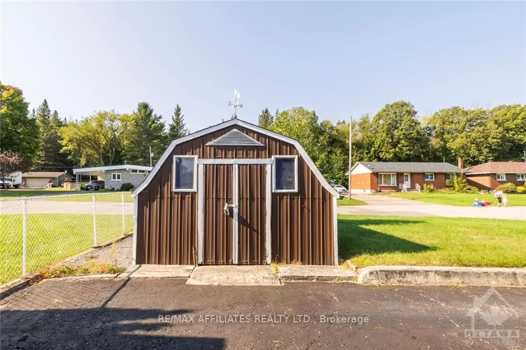 Photo 21 of 295 James Street, Renfrew — HOMEH