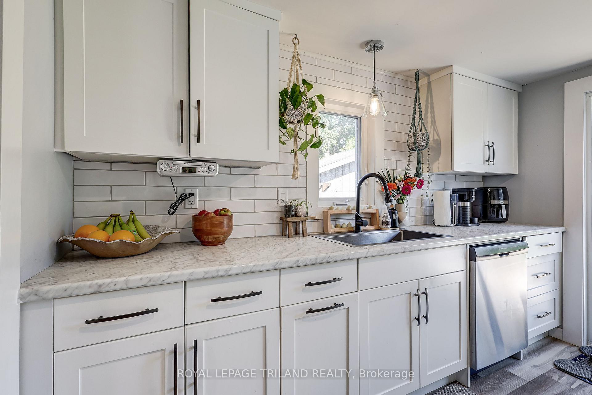 Photo 10 of 35761 Fingal Line, Southwold, Fingal — HOMEH