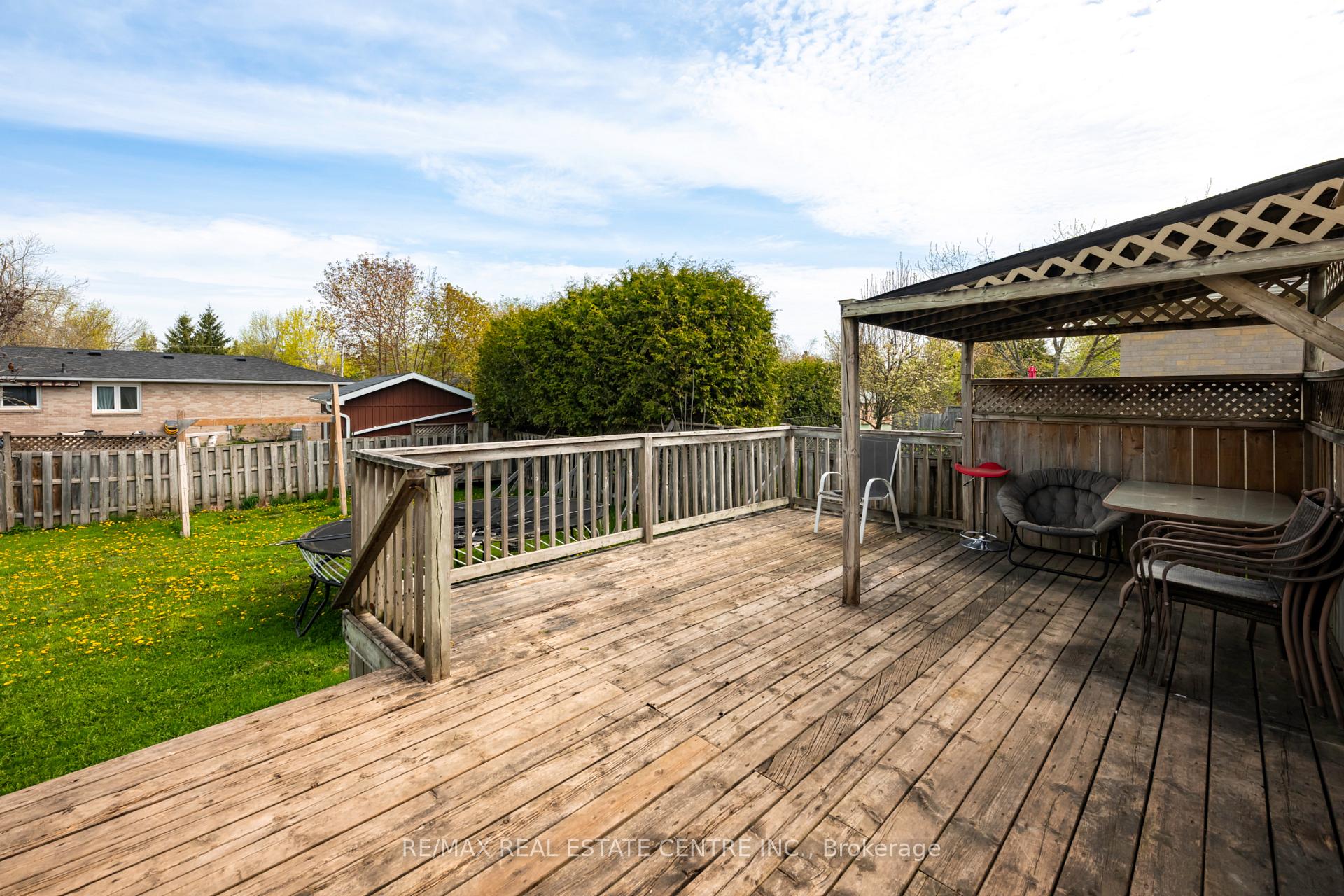 Photo 20 of 140 Susan Street, Shelburne — HOMEH