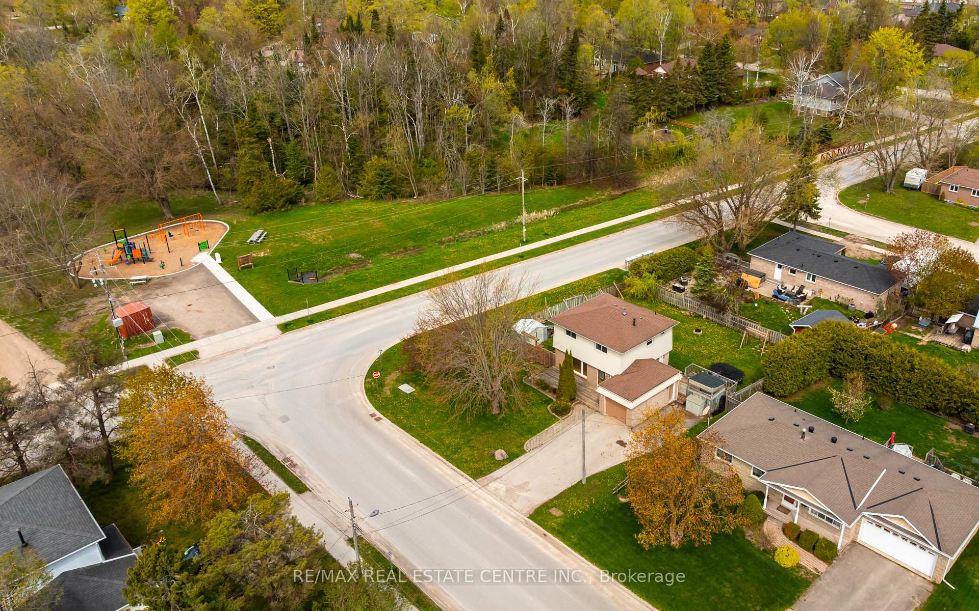 Photo 26 of 140 Susan Street, Shelburne — HOMEH