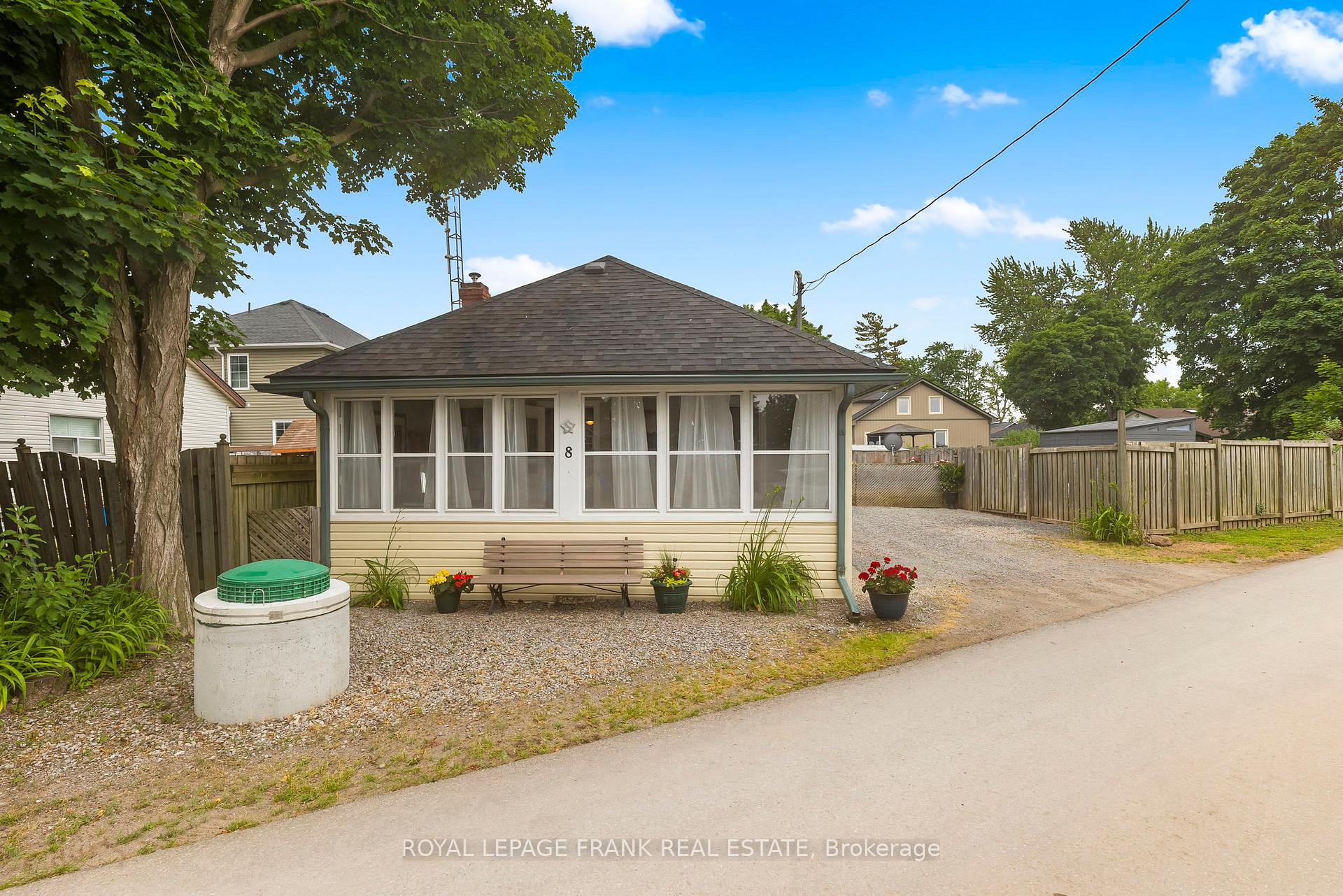 Photo 2 of 8 Angle Street, Scugog, Rural Scugog — HOMEH
