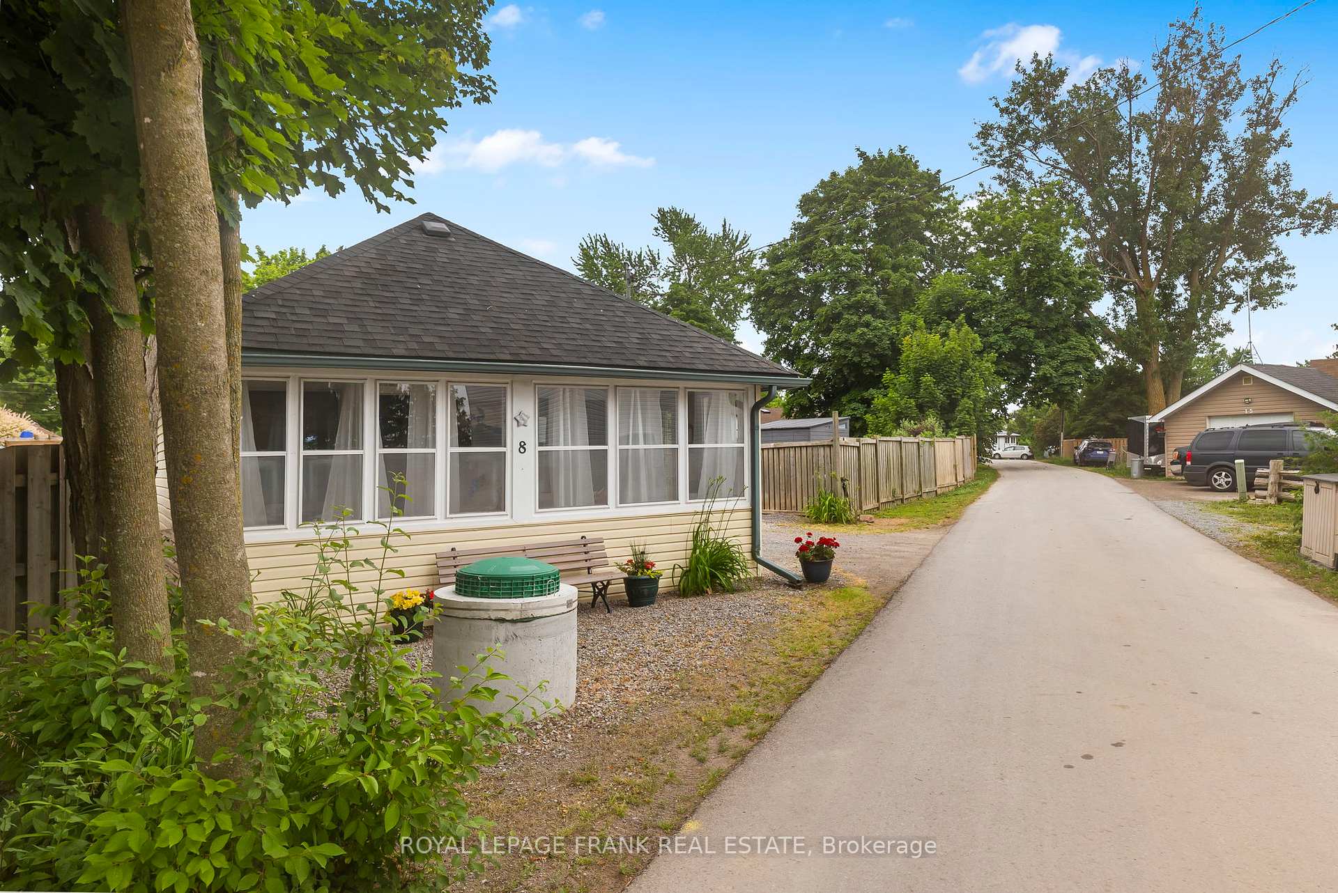 Photo 3 of 8 Angle Street, Scugog, Rural Scugog — HOMEH