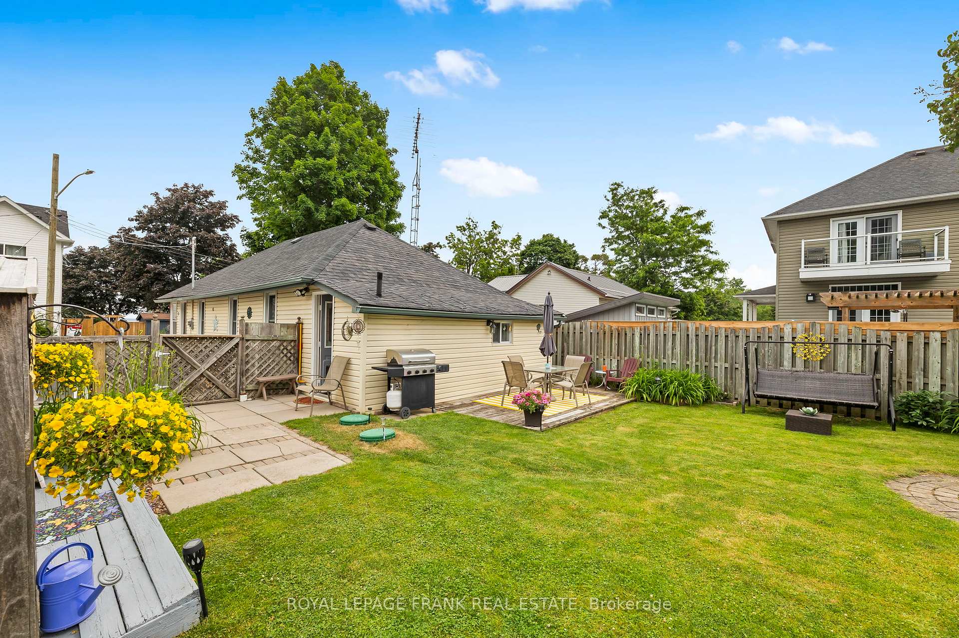 Photo 10 of 8 Angle Street, Scugog, Rural Scugog — HOMEH