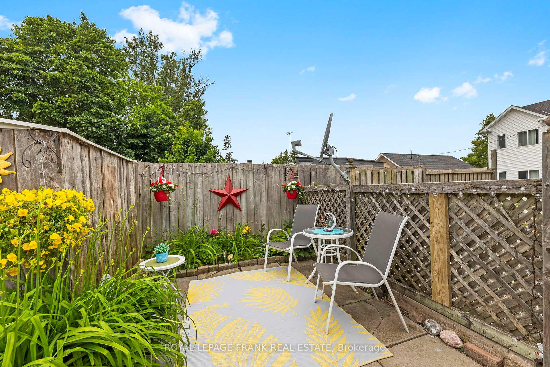 Photo 11 of 8 Angle Street, Scugog, Rural Scugog — HOMEH