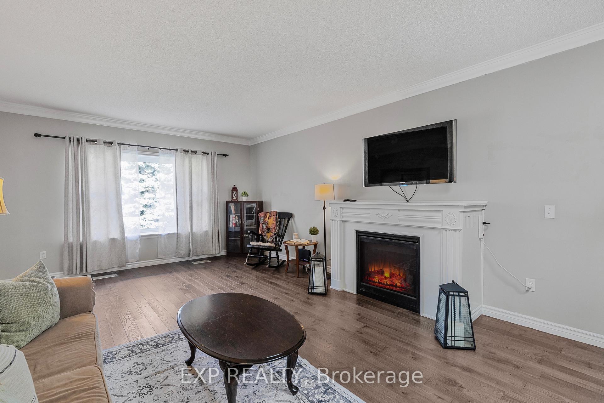 Photo 4 of 119 Franklyn Street, Shelburne — HOMEH