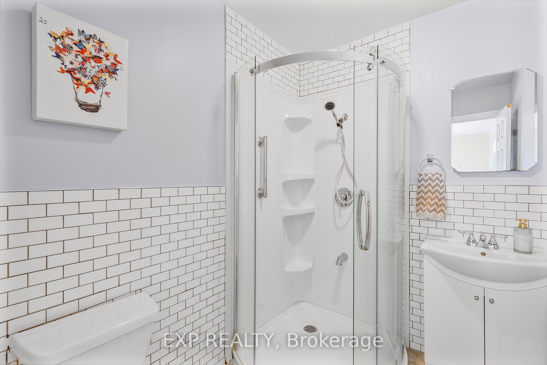 Photo 12 of 119 Franklyn Street, Shelburne — HOMEH