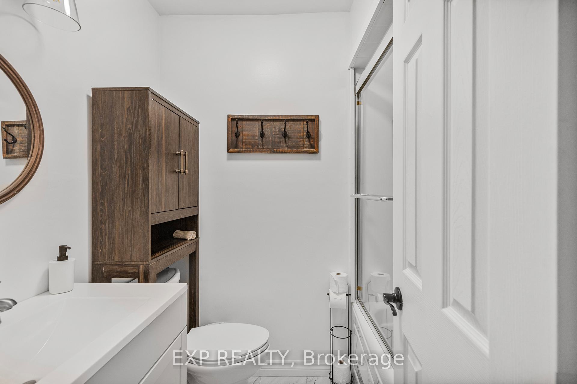 Photo 13 of 119 Franklyn Street, Shelburne — HOMEH