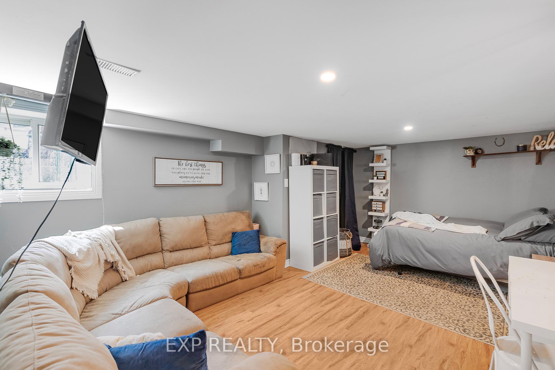 Photo 20 of 119 Franklyn Street, Shelburne — HOMEH