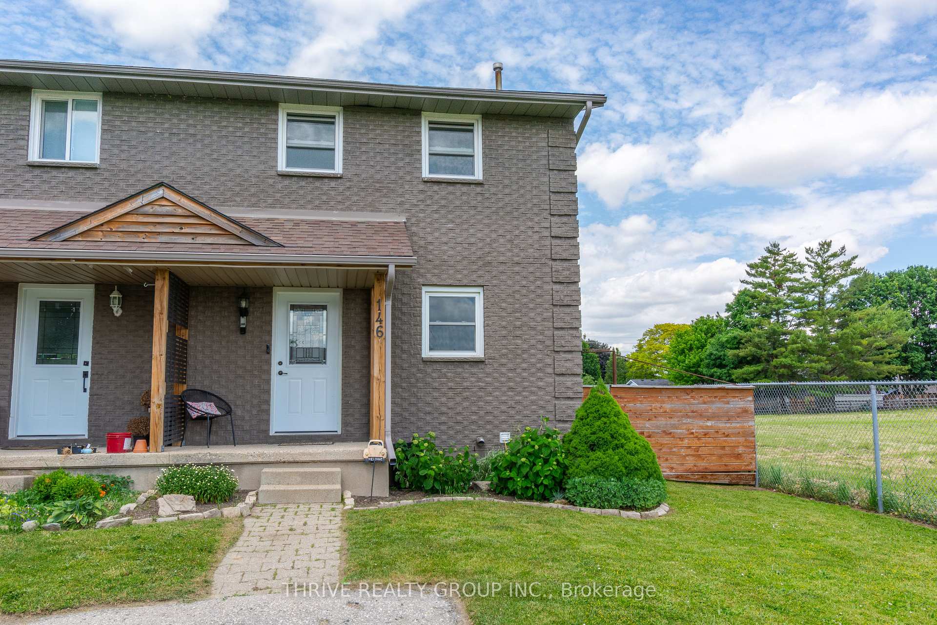 Front of 146 Simcoe Street