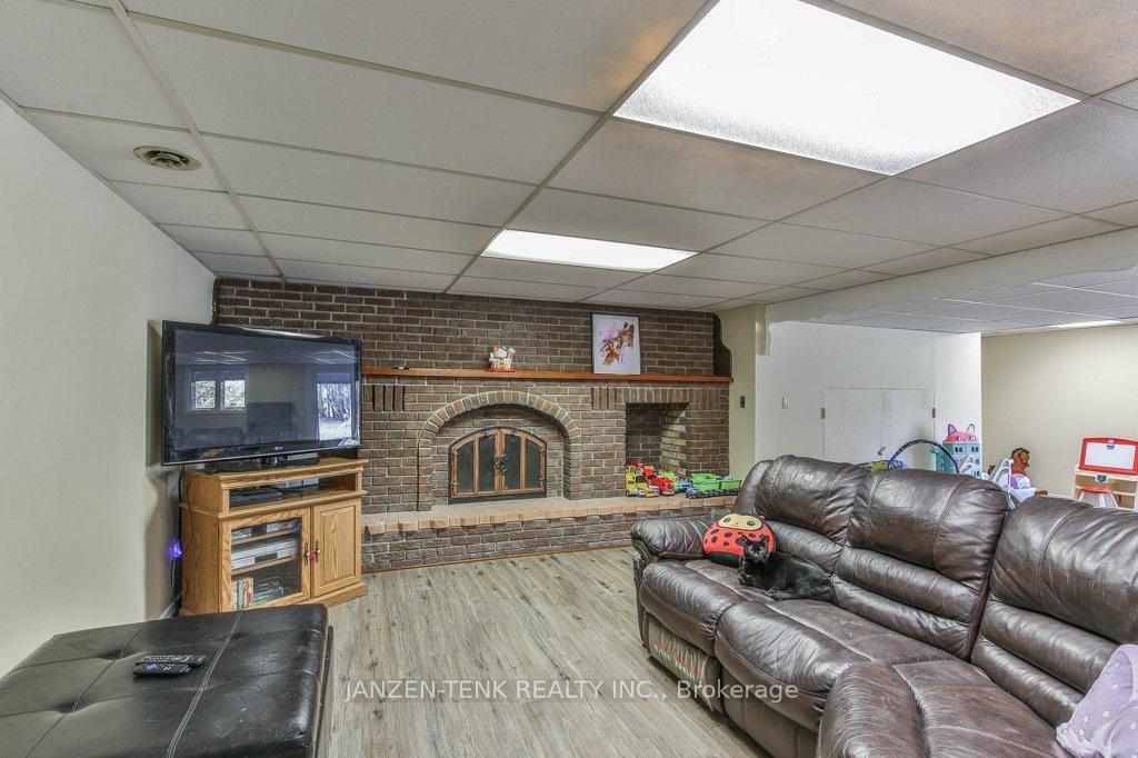 Photo 32 of 37456 Talbot Line, Southwold, Frome — HOMEH