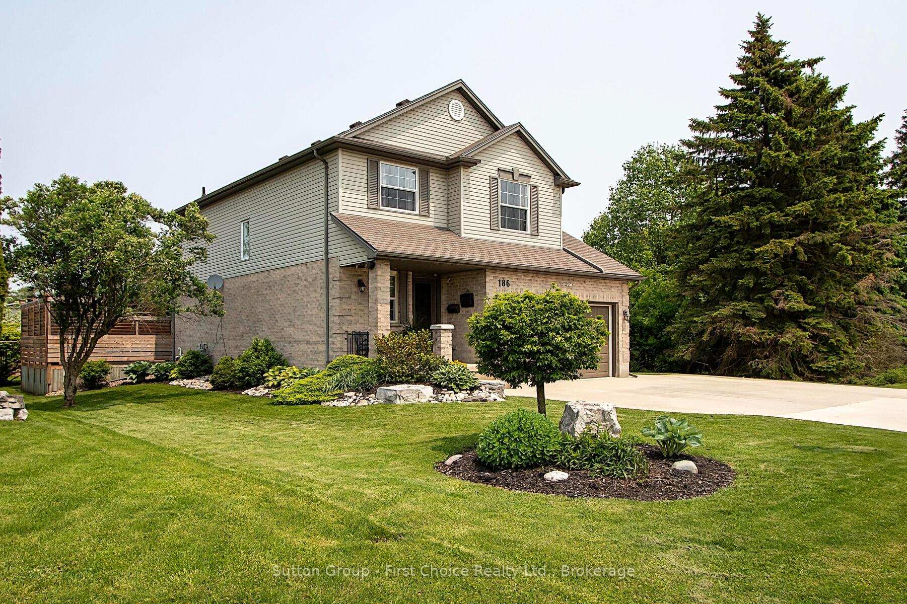 Photo 2 of 186 Waterloo Street W, South Huron, Exeter — HOMEH