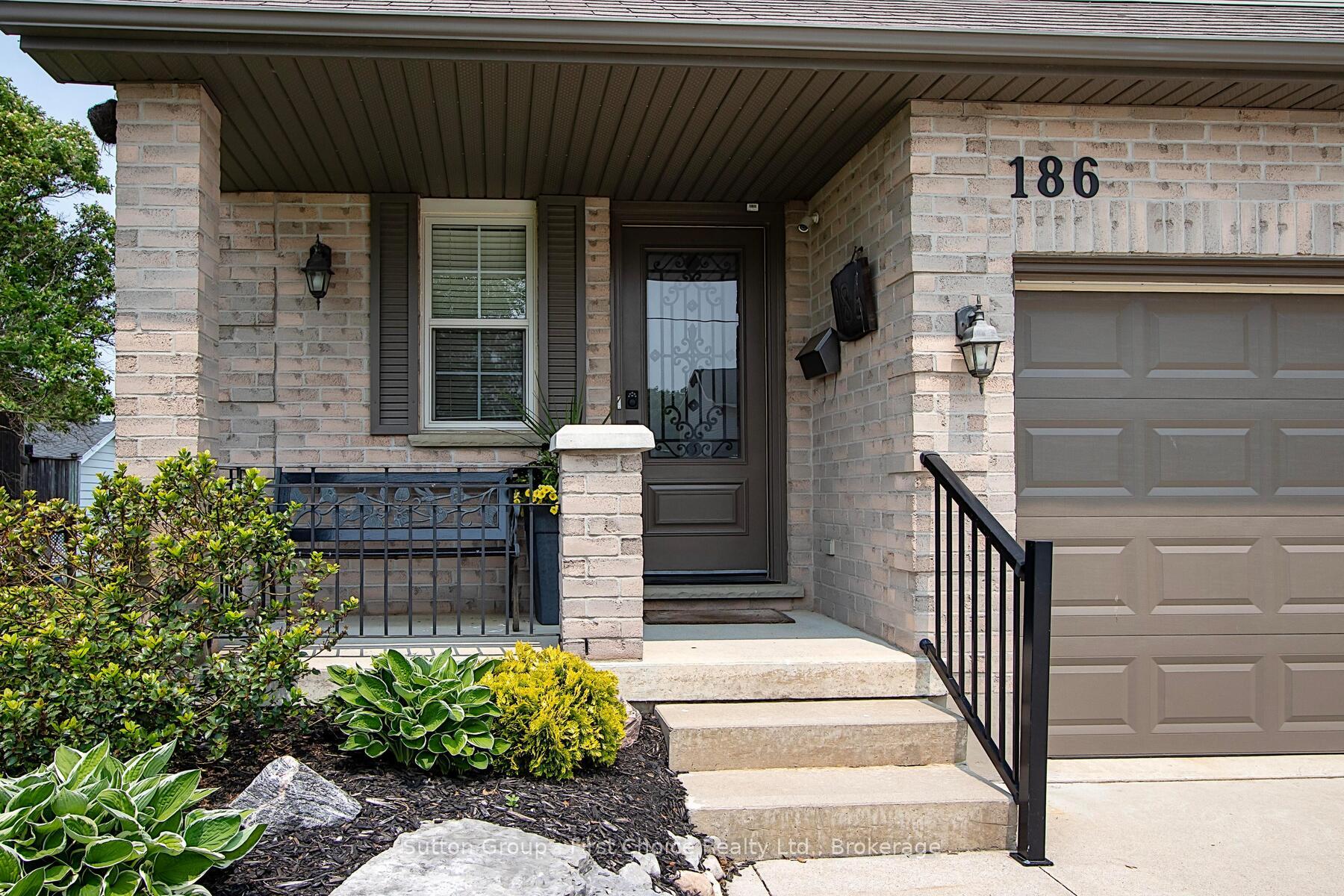 Photo 4 of 186 Waterloo Street W, South Huron, Exeter — HOMEH