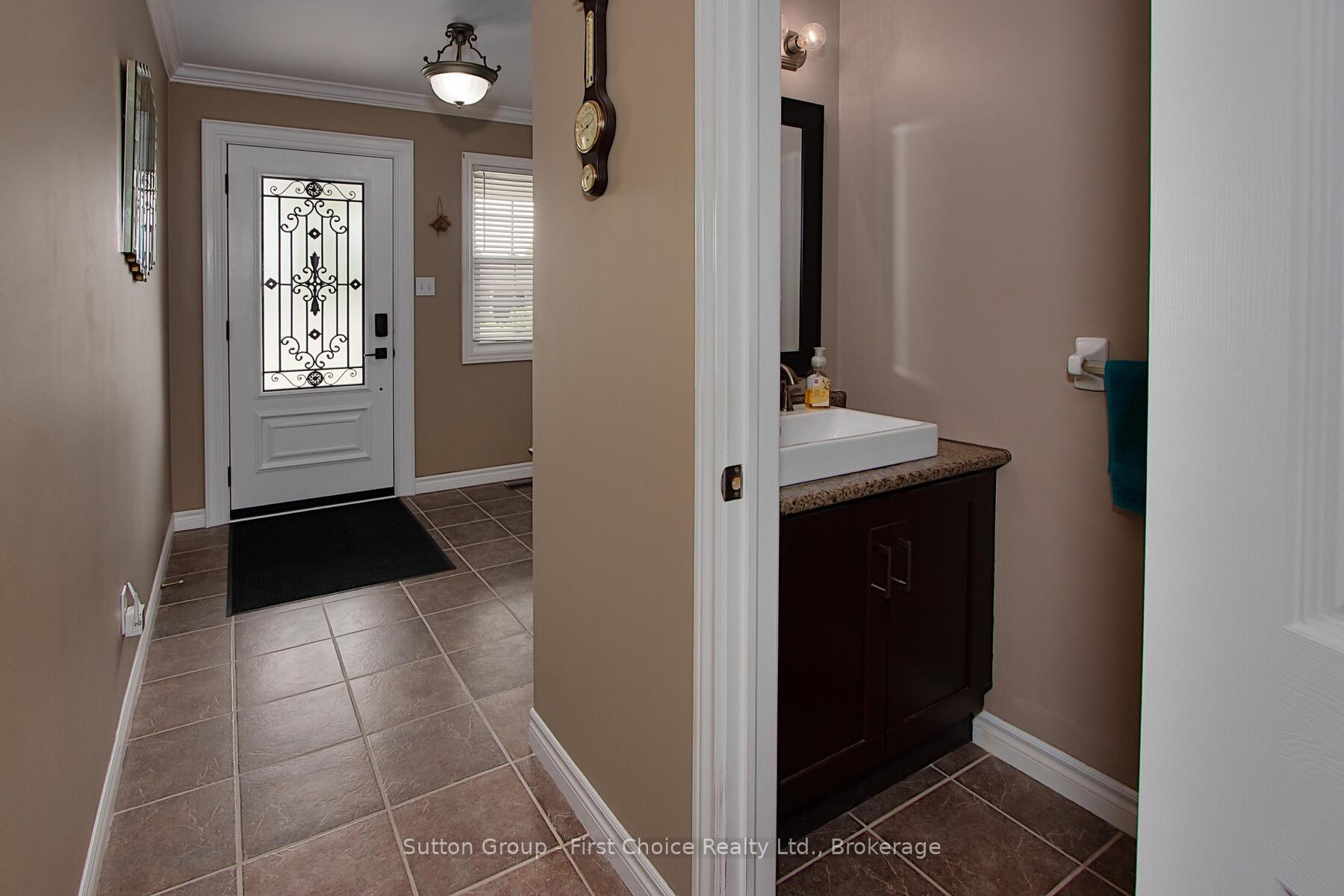 Photo 6 of 186 Waterloo Street W, South Huron, Exeter — HOMEH