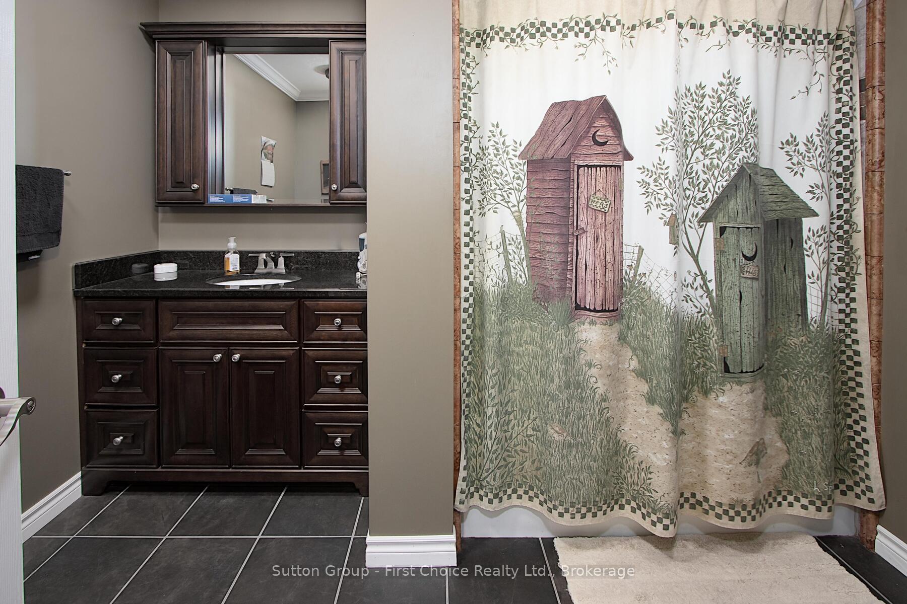 Photo 18 of 186 Waterloo Street W, South Huron, Exeter — HOMEH