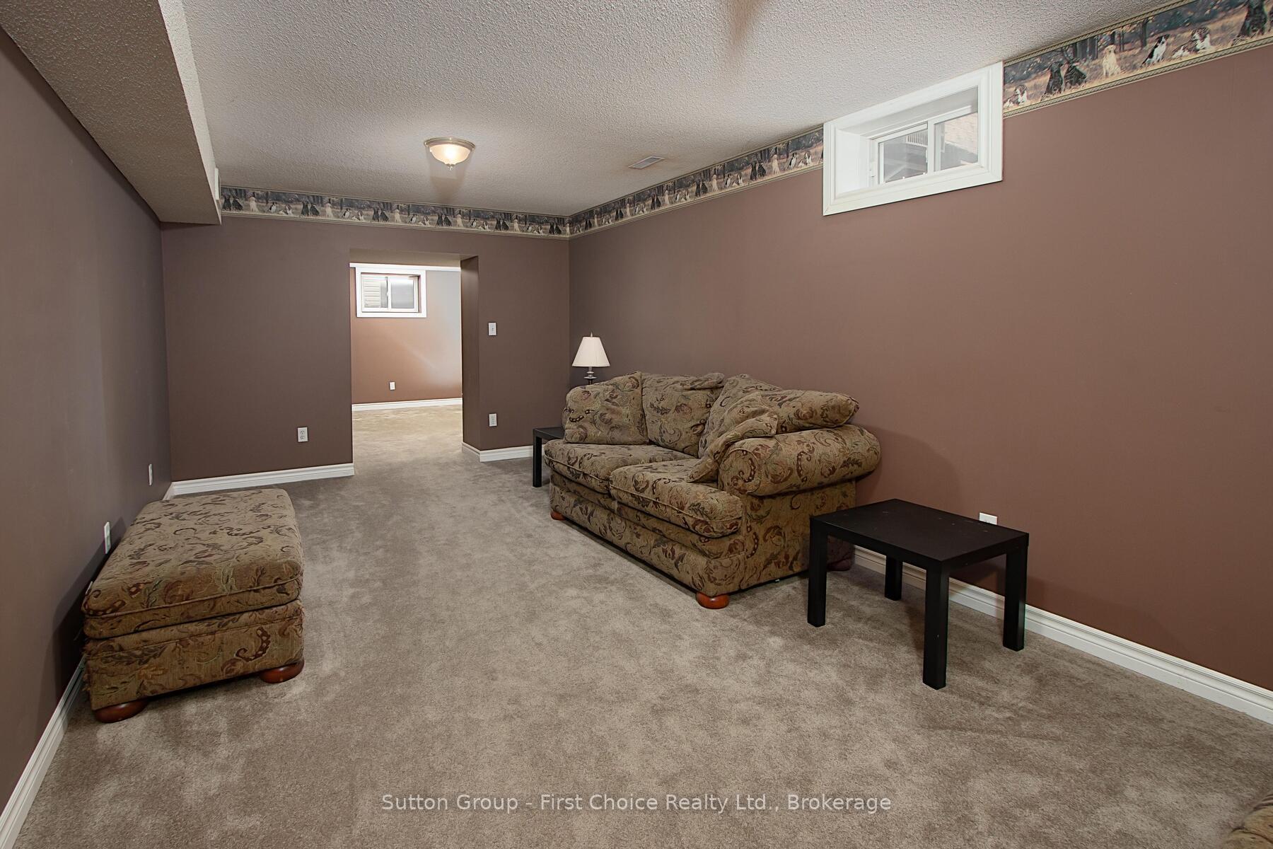Photo 27 of 186 Waterloo Street W, South Huron, Exeter — HOMEH