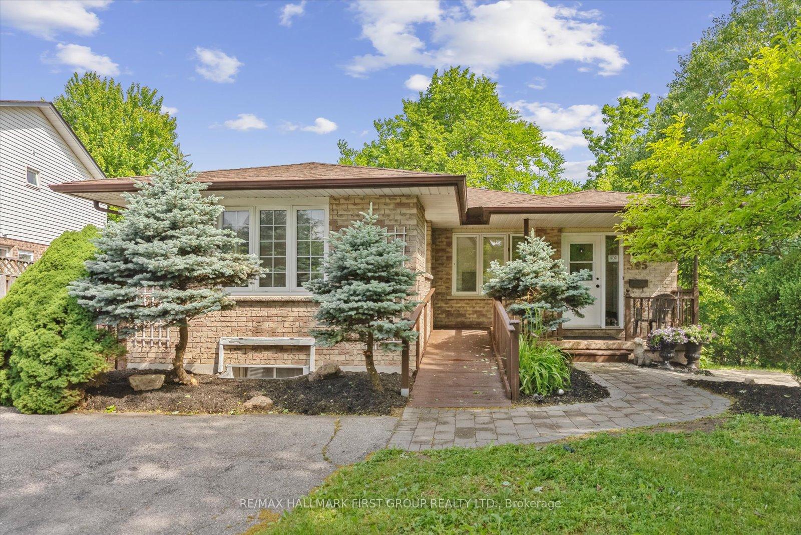Front of 395 Cochrane Court