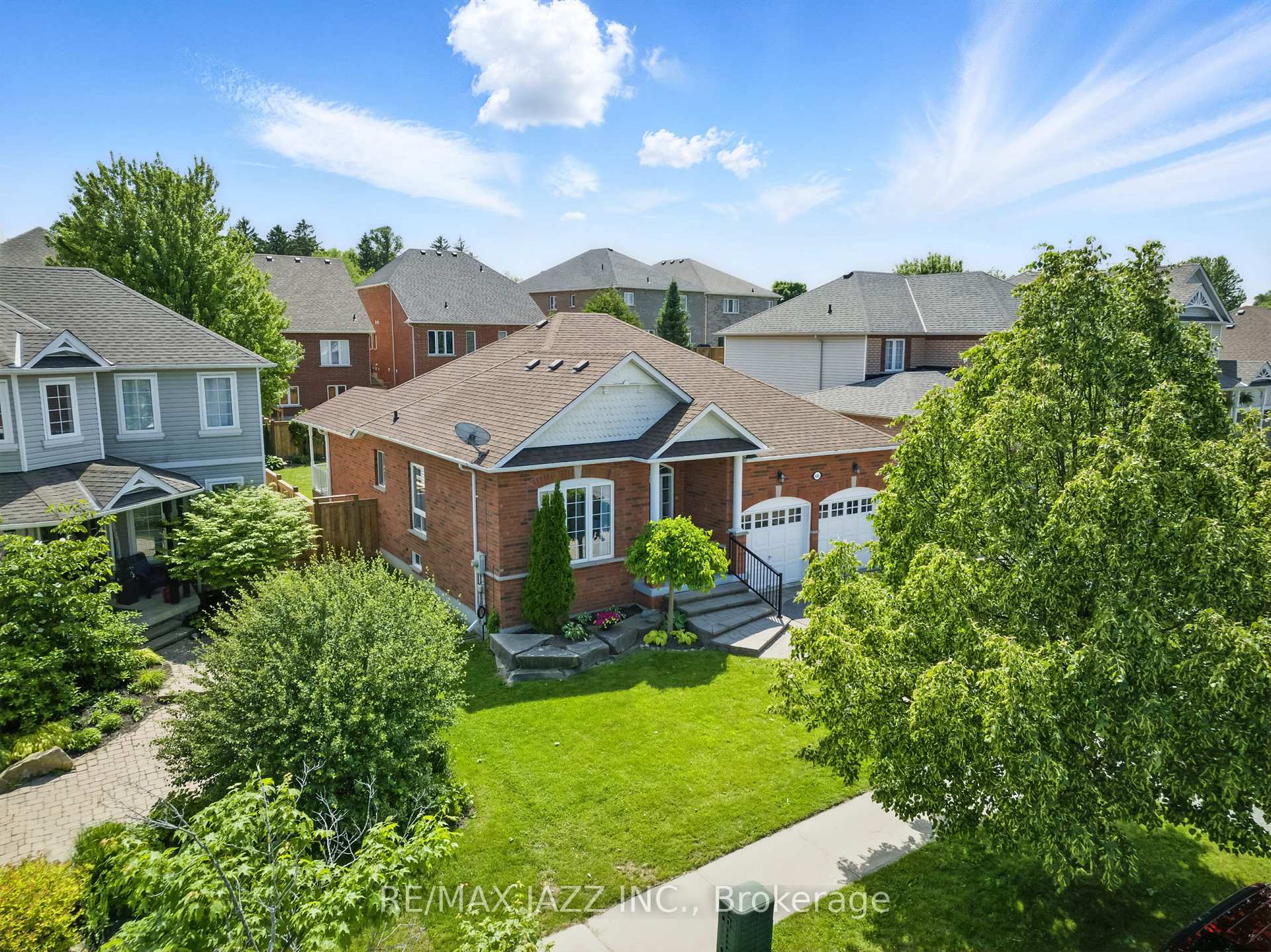Photo 3 of 484 Victoria Street, Scugog, Port Perry — HOMEH