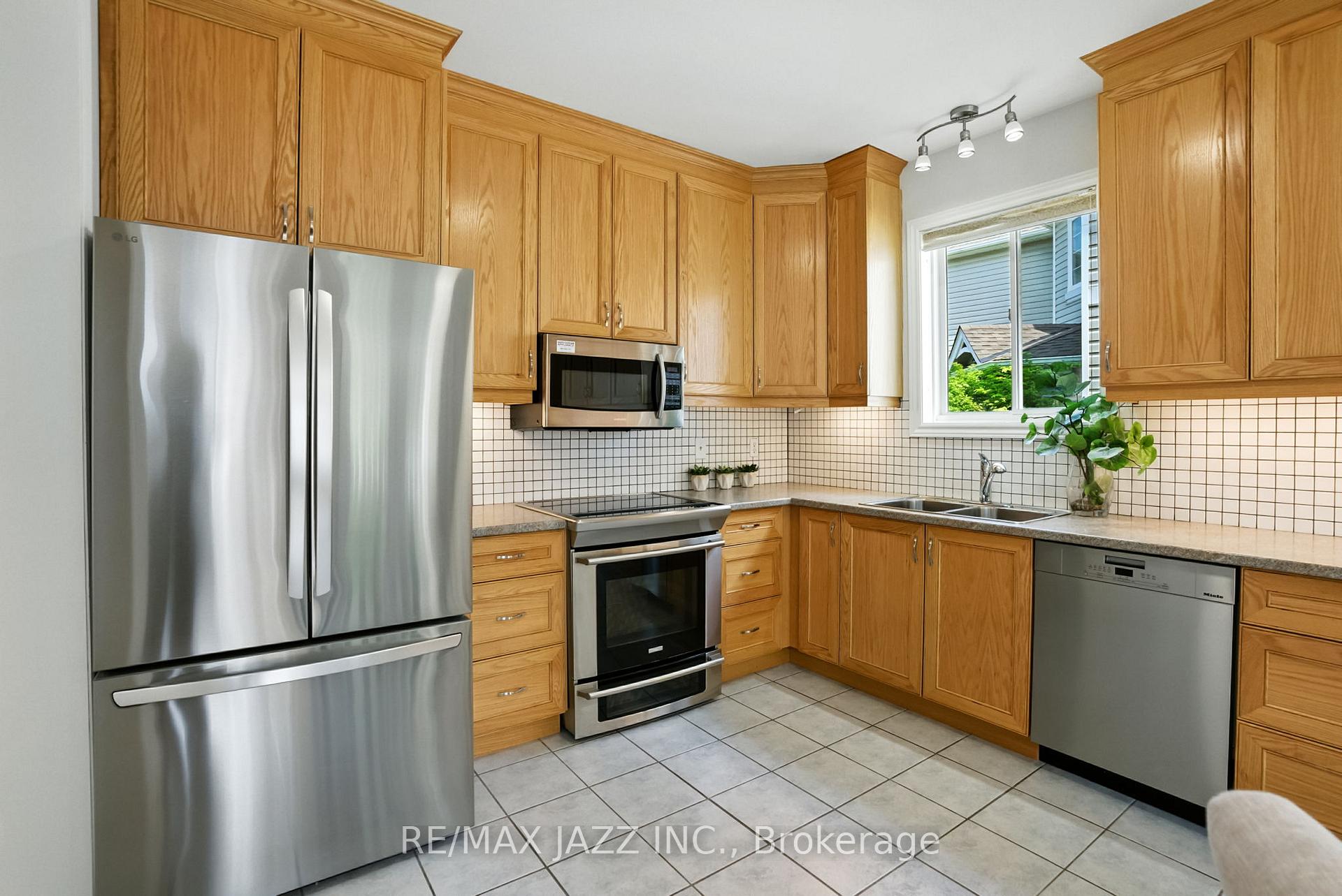 Photo 19 of 484 Victoria Street, Scugog, Port Perry — HOMEH