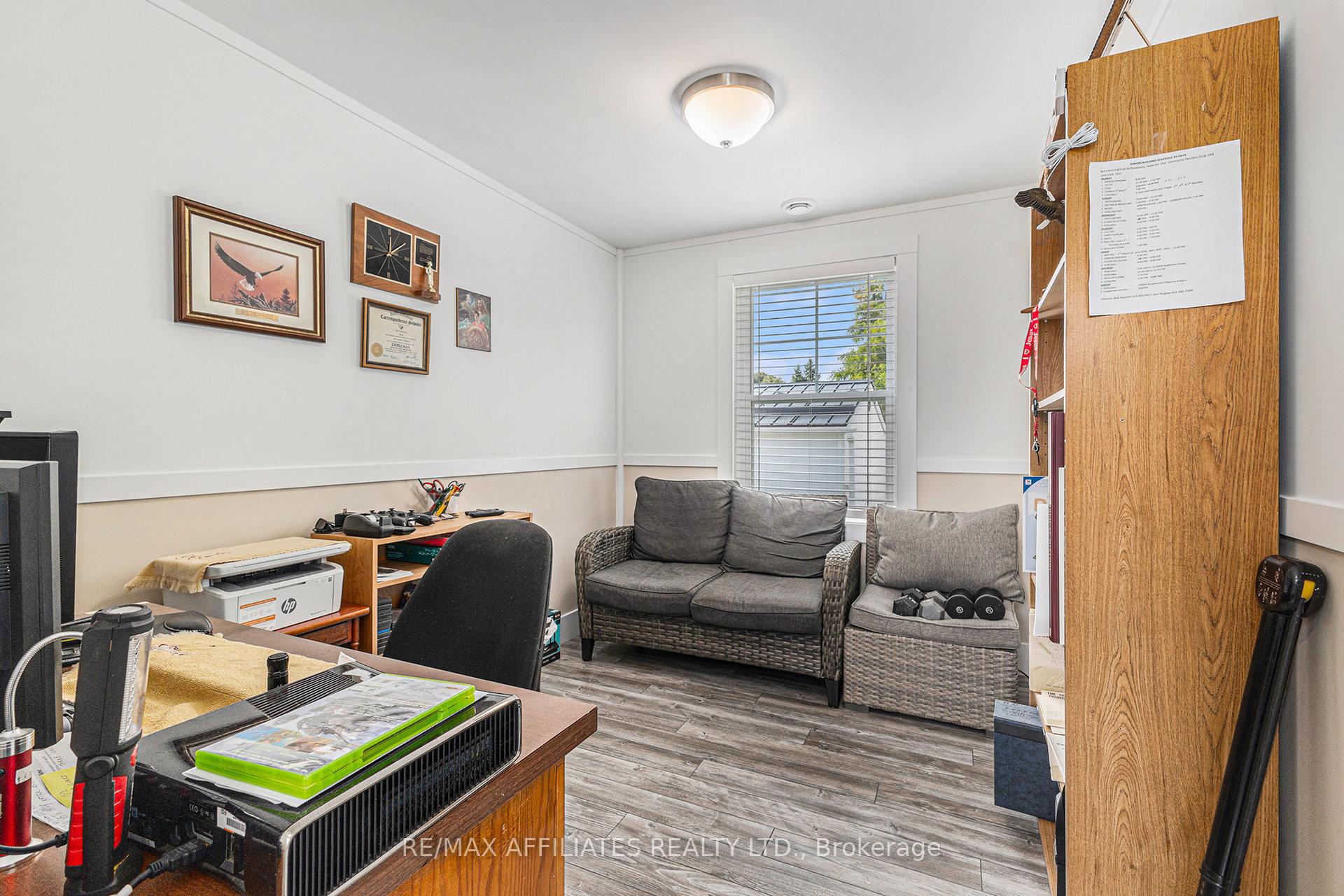 Photo 29 of 36 Second Street, Smiths Falls — HOMEH