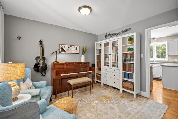 Photo 9 of 21 Sherwood Crescent, South Huron, Exeter — HOMEH