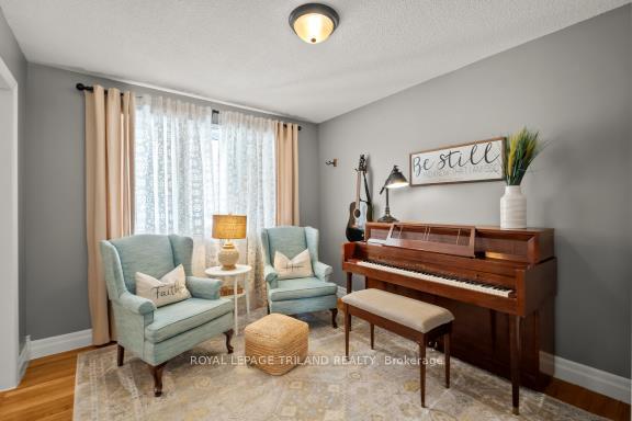 Photo 10 of 21 Sherwood Crescent, South Huron, Exeter — HOMEH