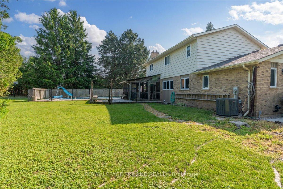 Photo 37 of 21 Sherwood Crescent, South Huron, Exeter — HOMEH