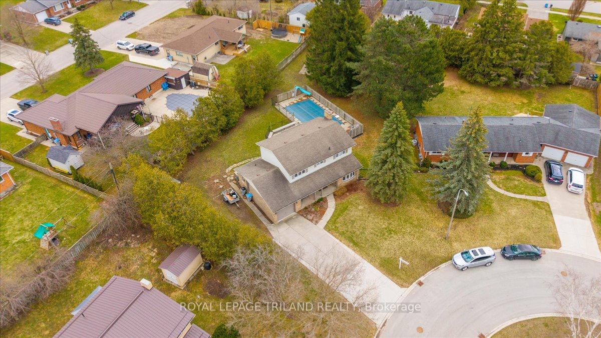 Photo 42 of 21 Sherwood Crescent, South Huron, Exeter — HOMEH