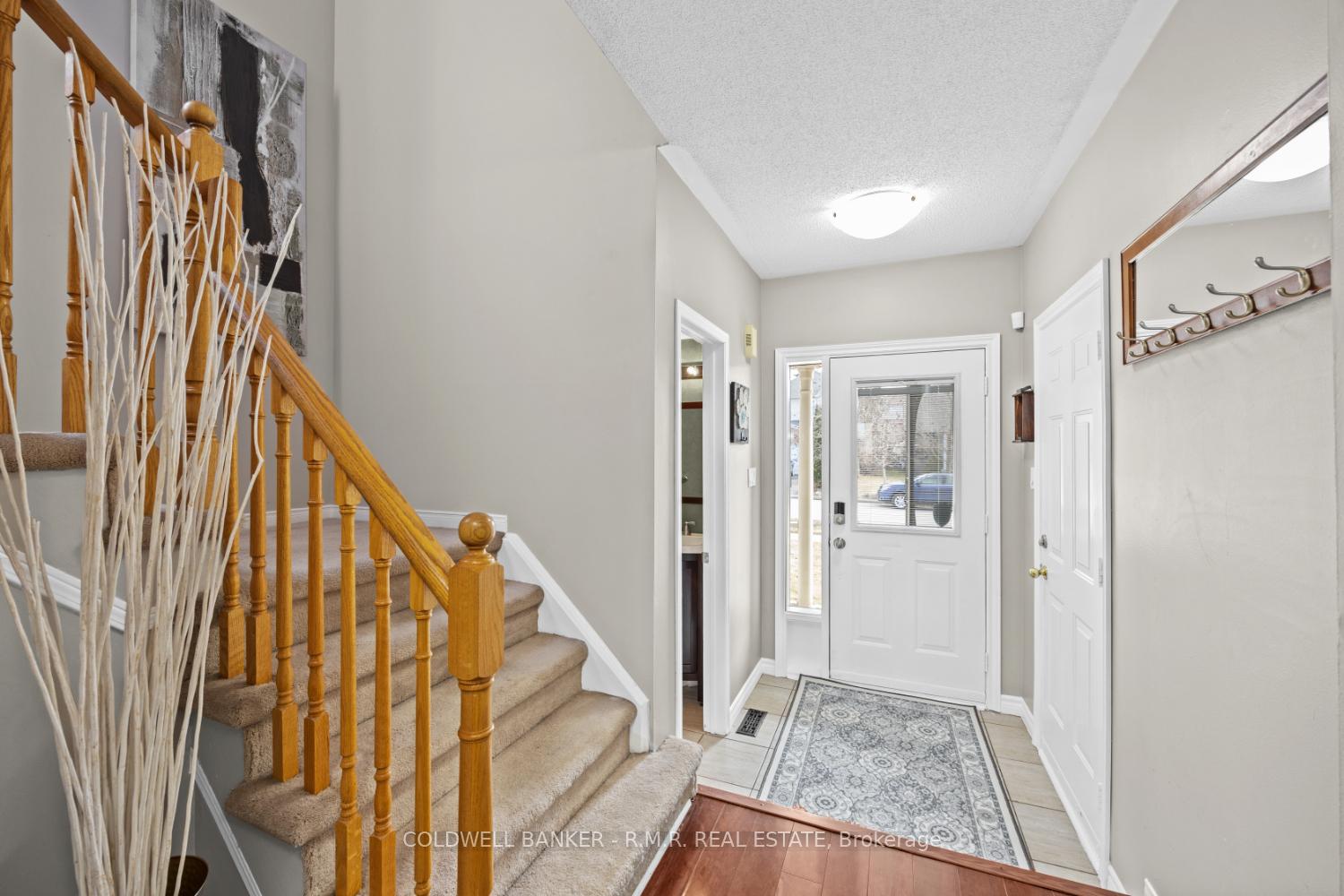 Photo 4 of 33 Winchurch Drive, Scugog, Port Perry — HOMEH