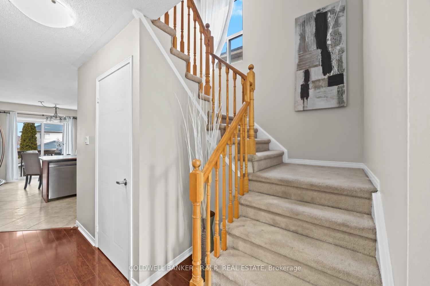 Photo 5 of 33 Winchurch Drive, Scugog, Port Perry — HOMEH