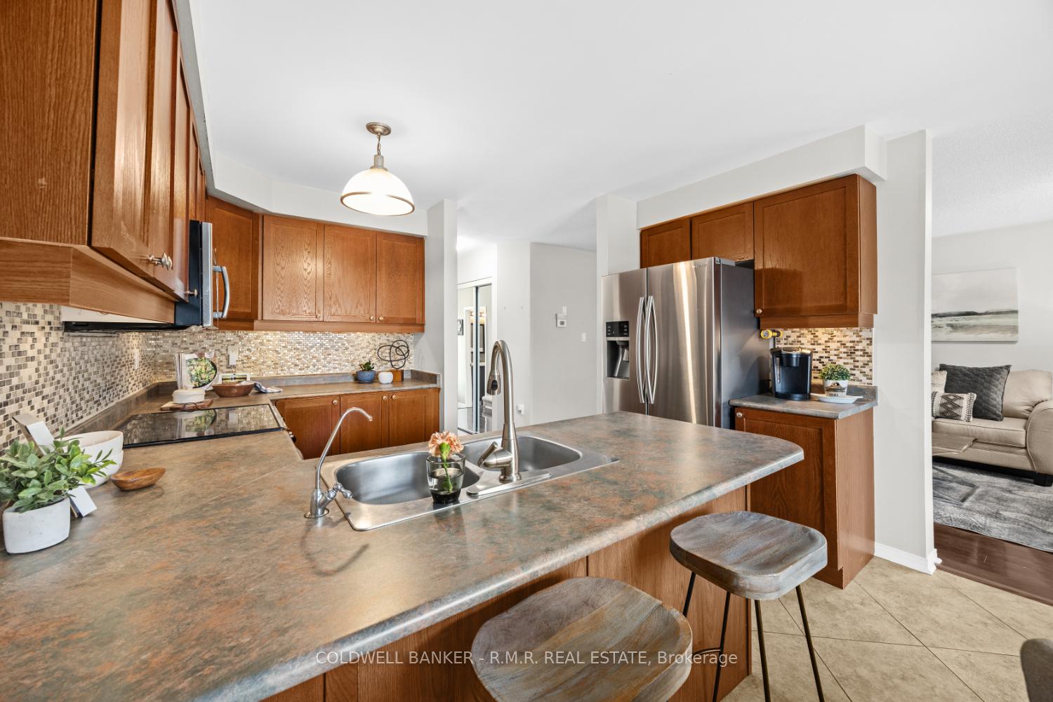 Photo 9 of 33 Winchurch Drive, Scugog, Port Perry — HOMEH