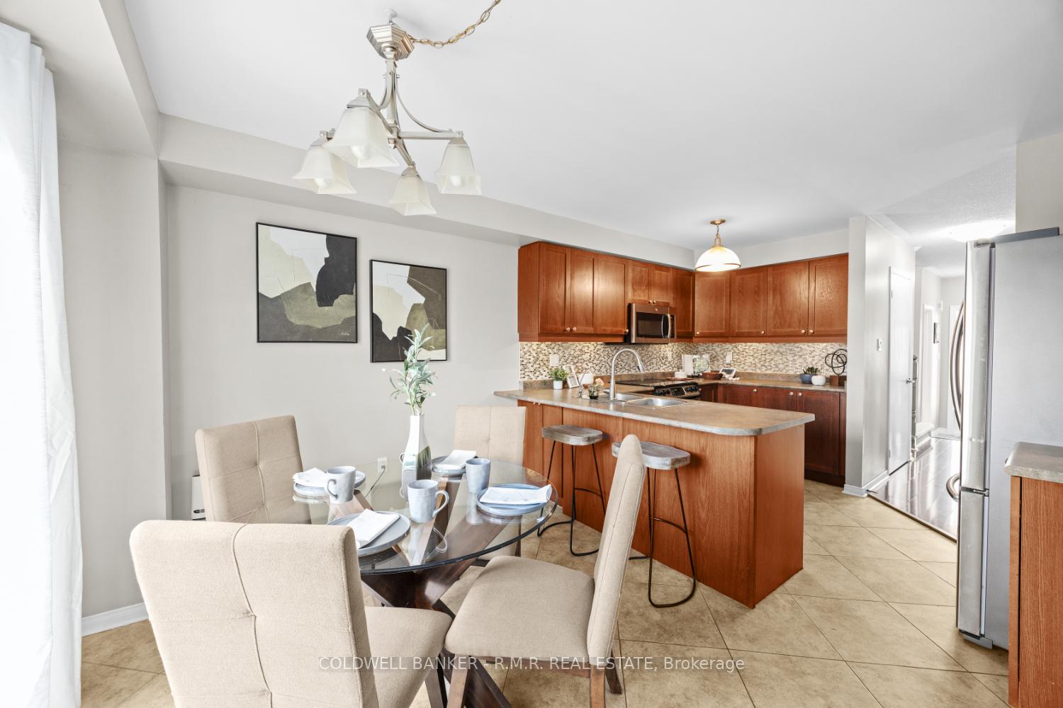 Photo 10 of 33 Winchurch Drive, Scugog, Port Perry — HOMEH