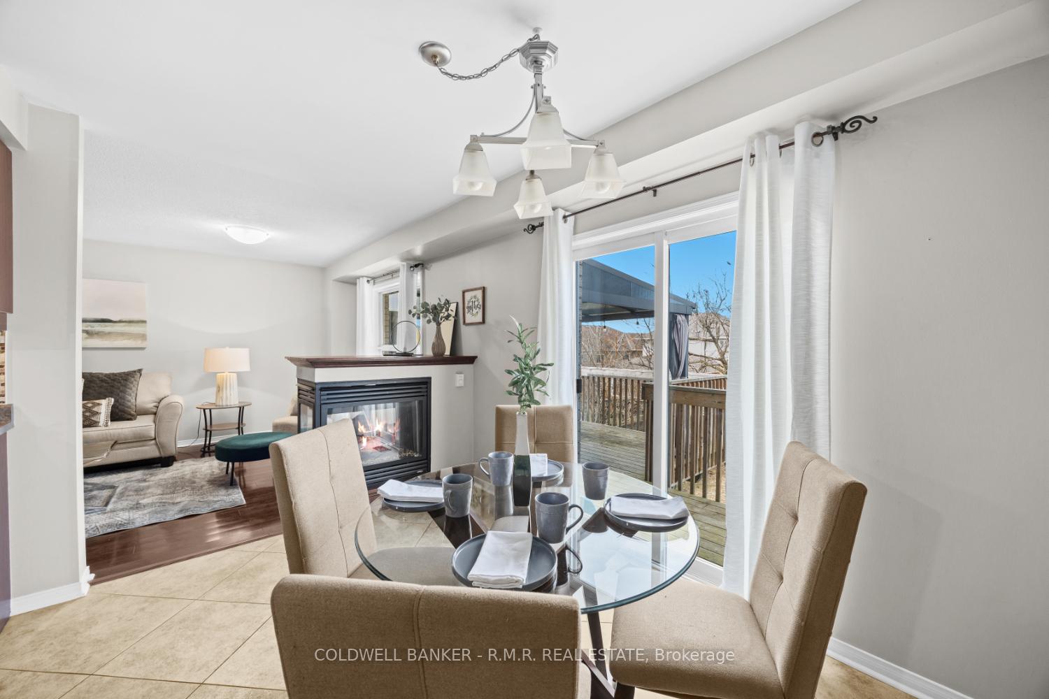 Photo 11 of 33 Winchurch Drive, Scugog, Port Perry — HOMEH