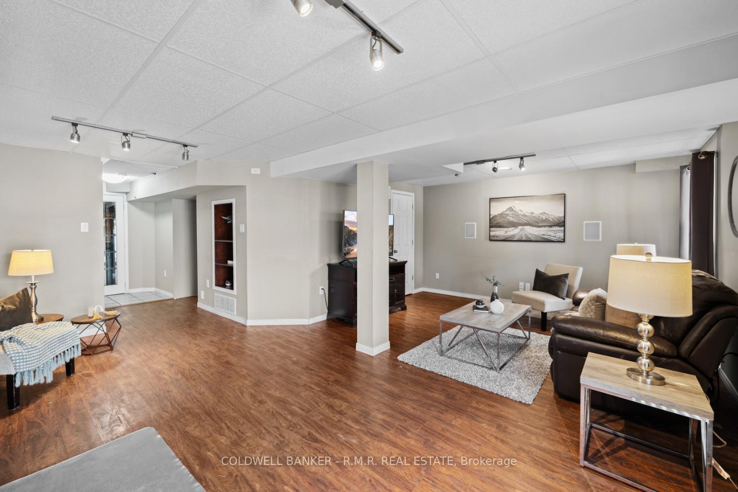 Photo 27 of 33 Winchurch Drive, Scugog, Port Perry — HOMEH
