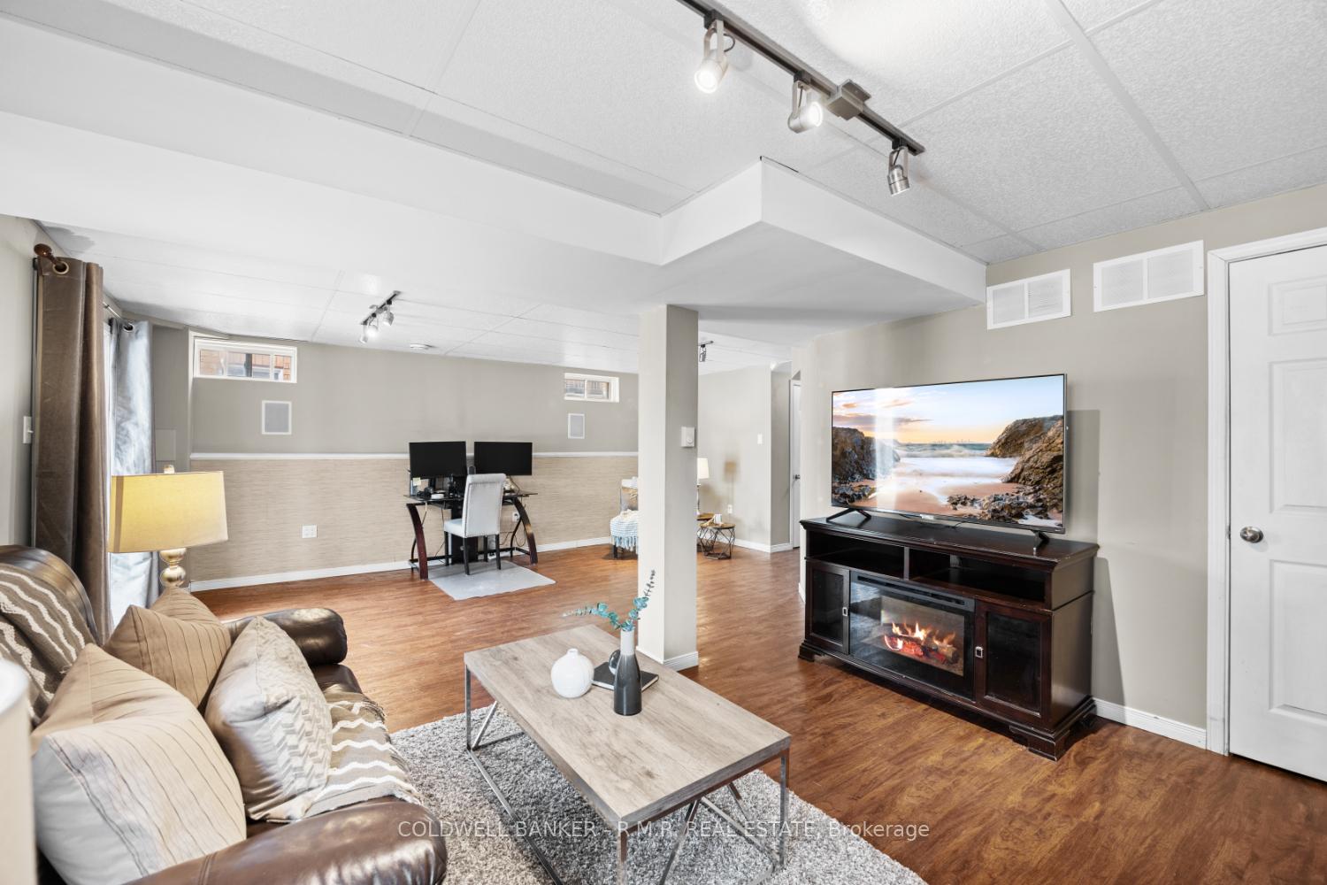 Photo 28 of 33 Winchurch Drive, Scugog, Port Perry — HOMEH
