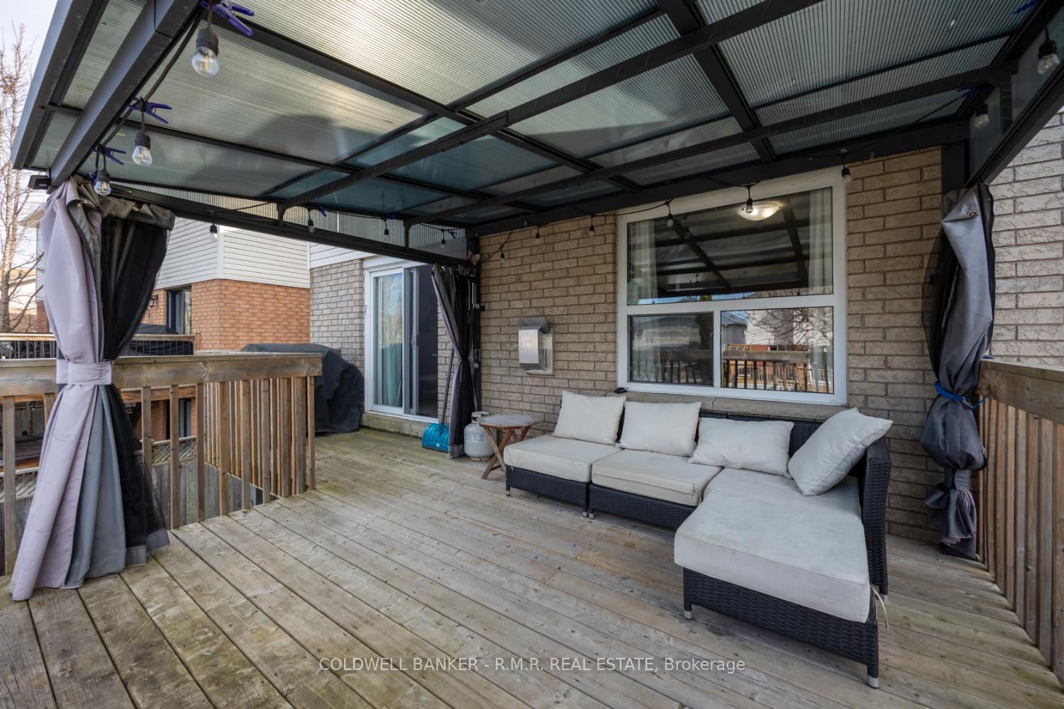 Photo 31 of 33 Winchurch Drive, Scugog, Port Perry — HOMEH