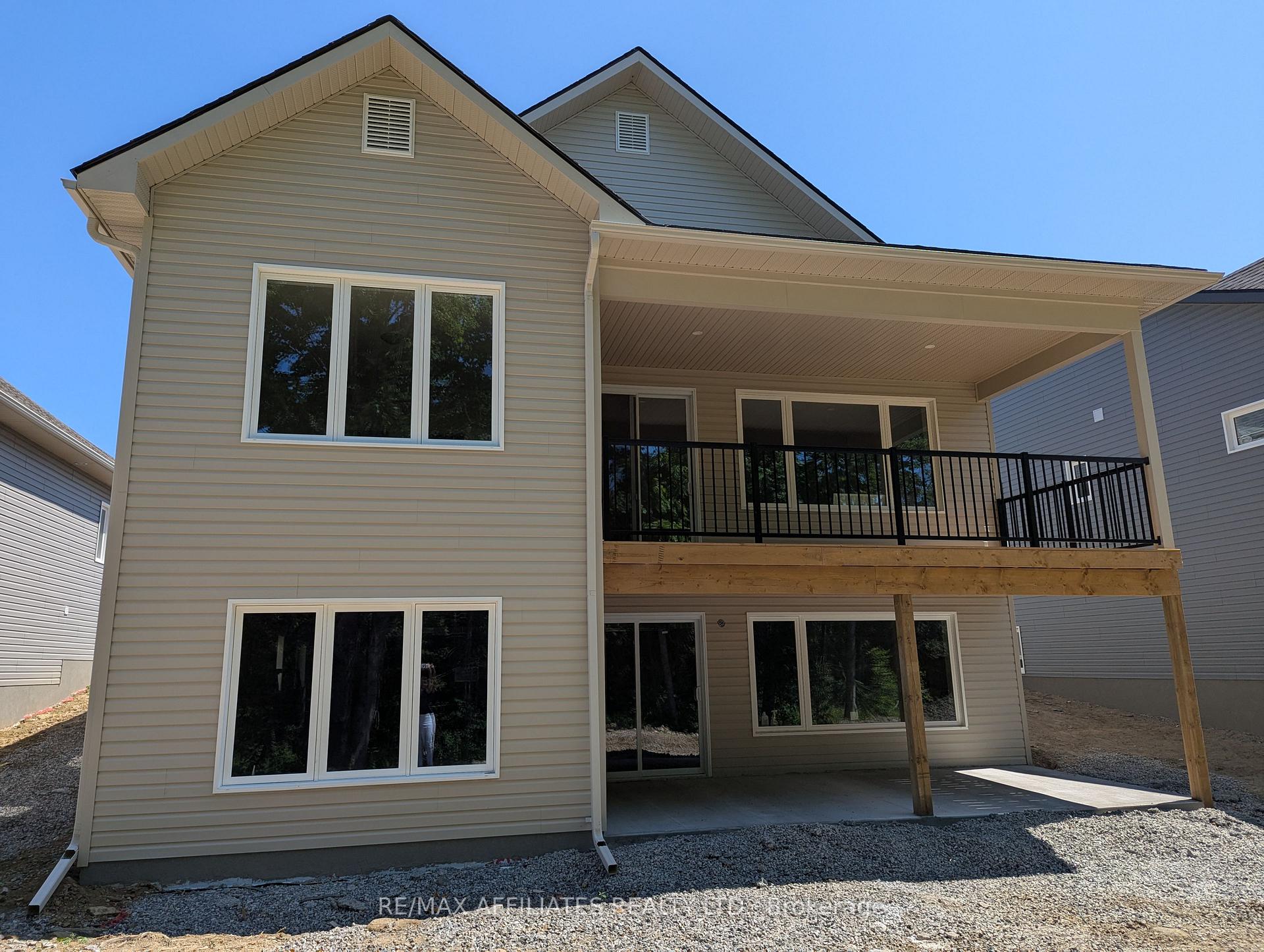 Photo 3 of 97 Rabb Street, Smiths Falls — HOMEH