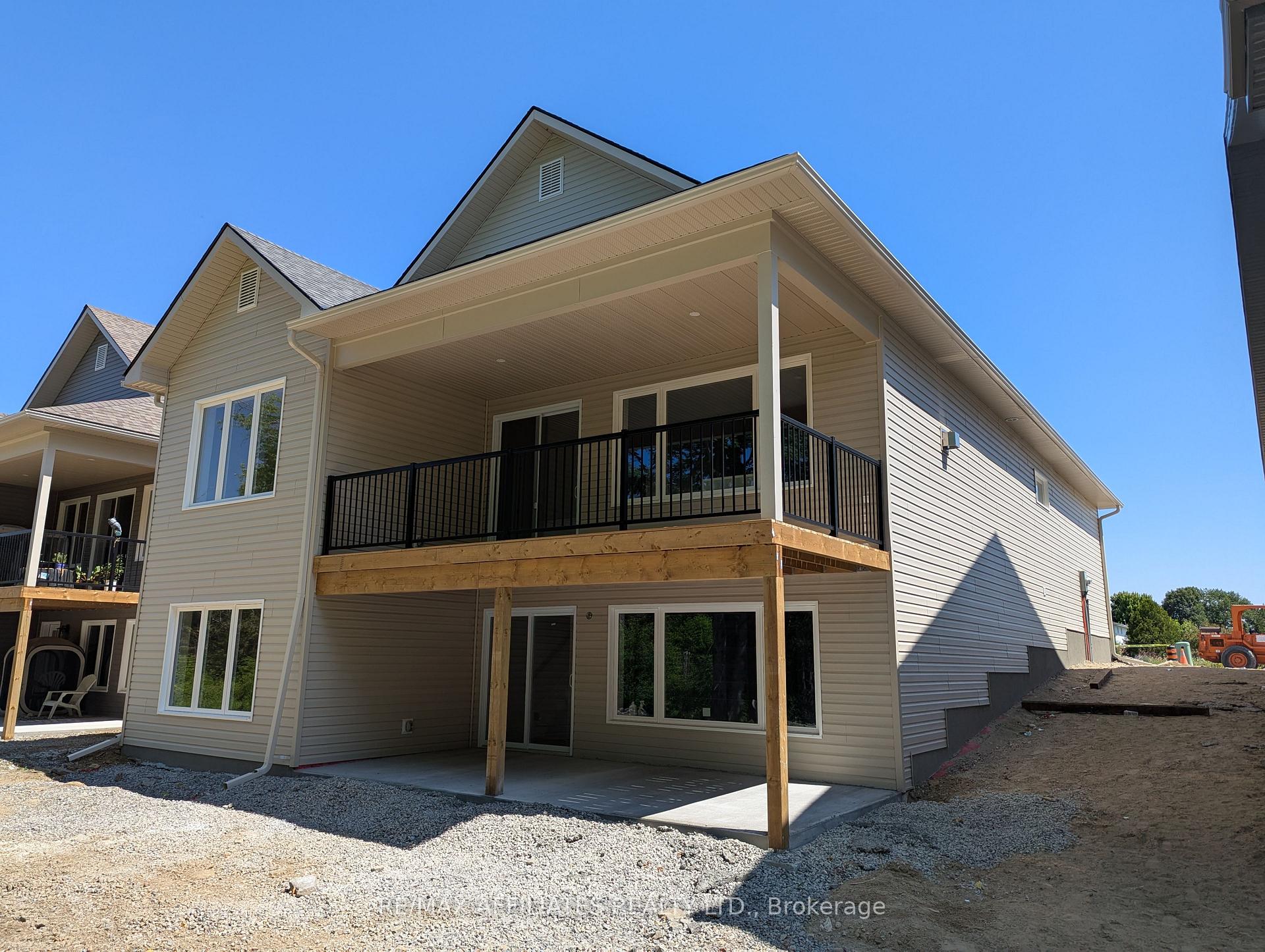 Photo 5 of 97 Rabb Street, Smiths Falls — HOMEH
