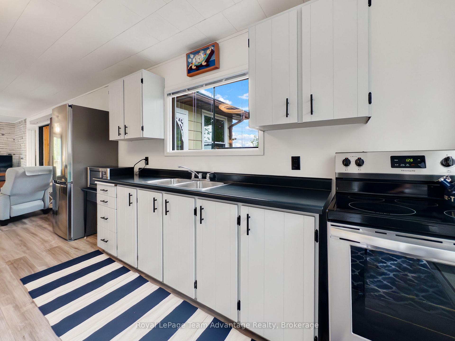 Photo 10 of 35 Marlyn Drive, Seguin — HOMEH
