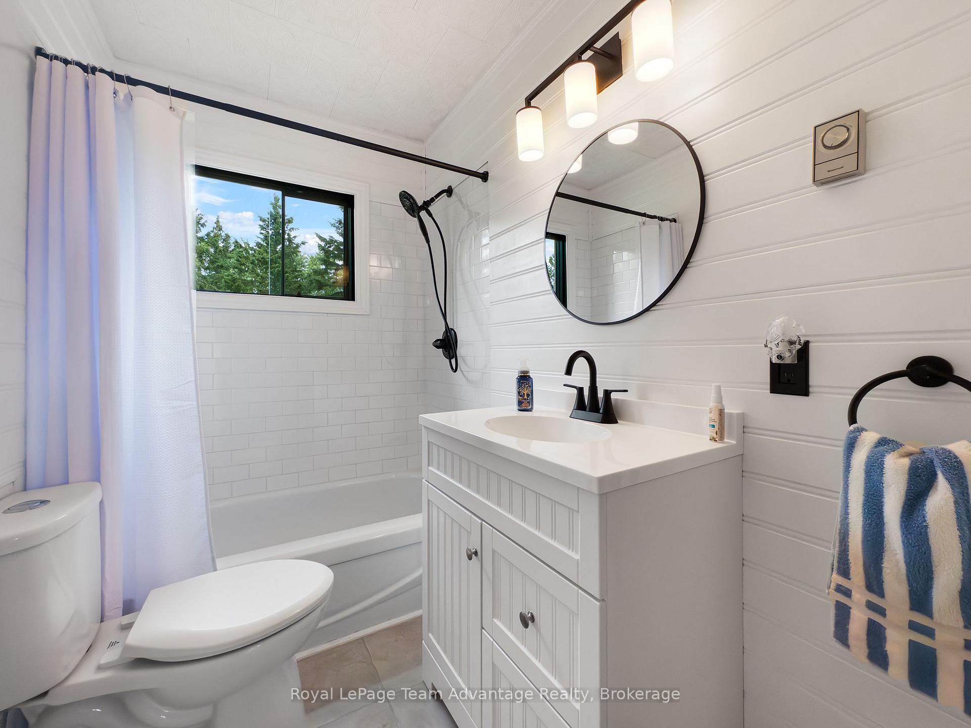 Photo 25 of 35 Marlyn Drive, Seguin — HOMEH