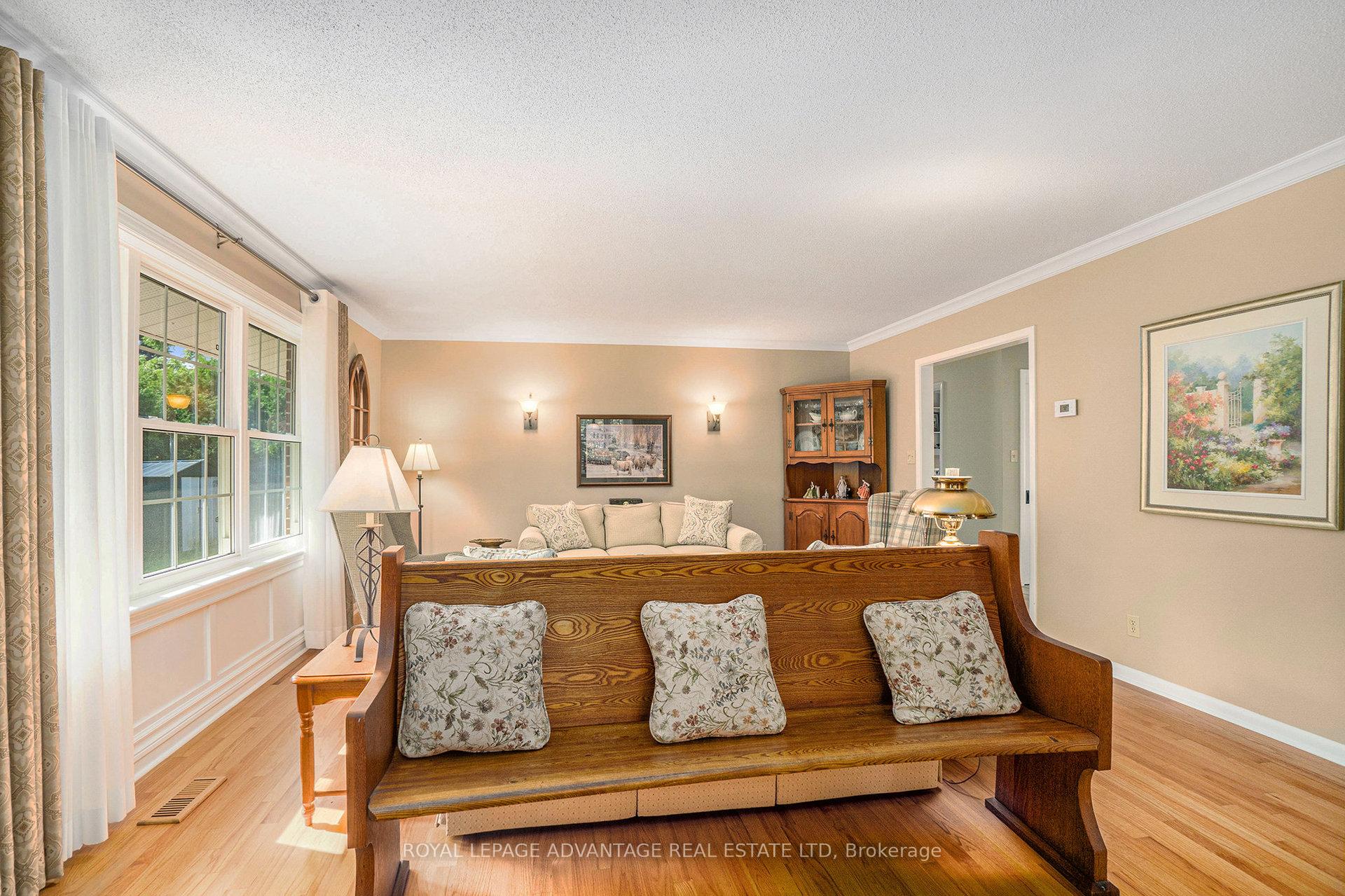 Photo 9 of 3 Florence Street, Smiths Falls — HOMEH